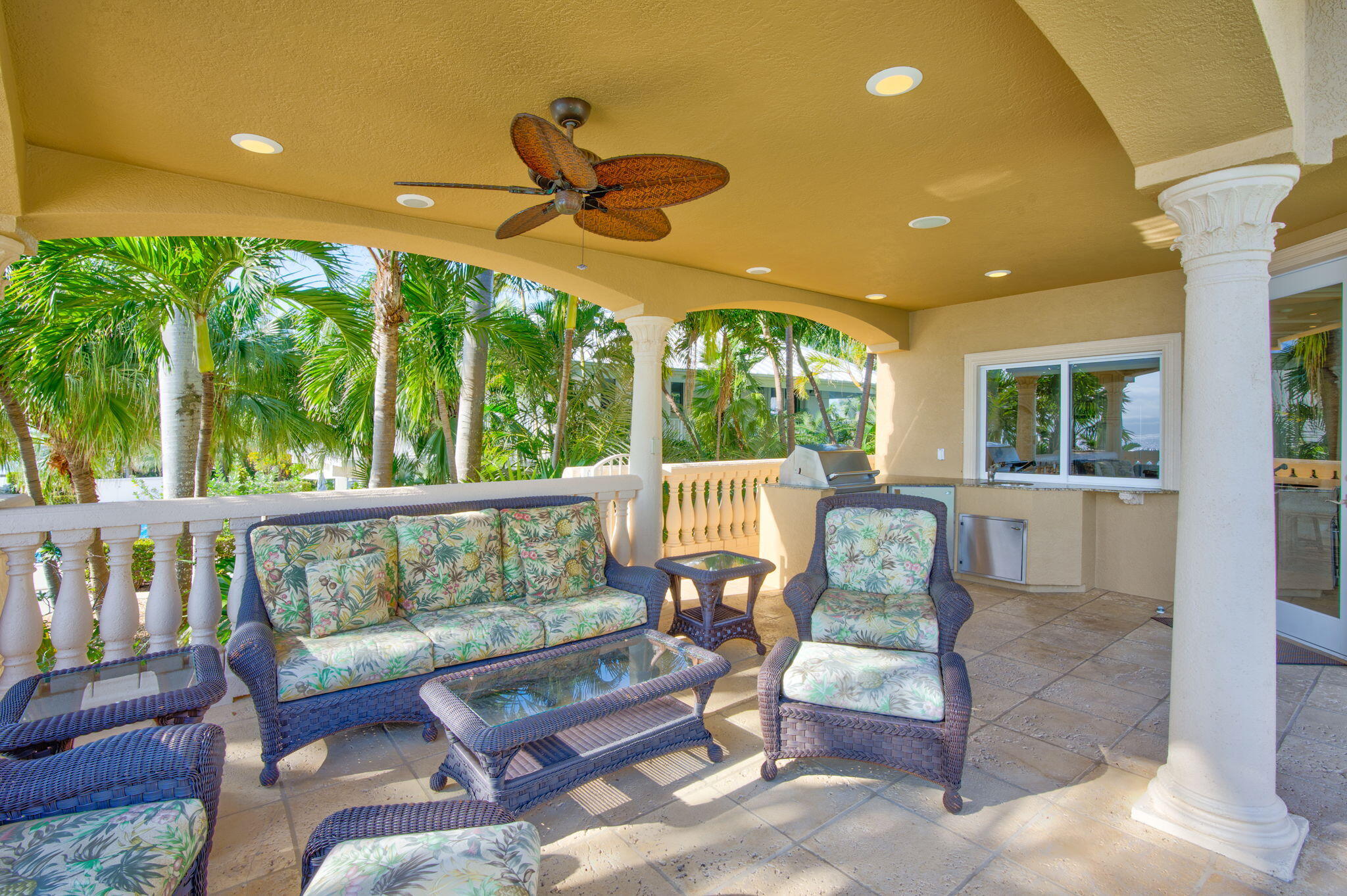 1355 Coury Dr Key Colony, FL 33051