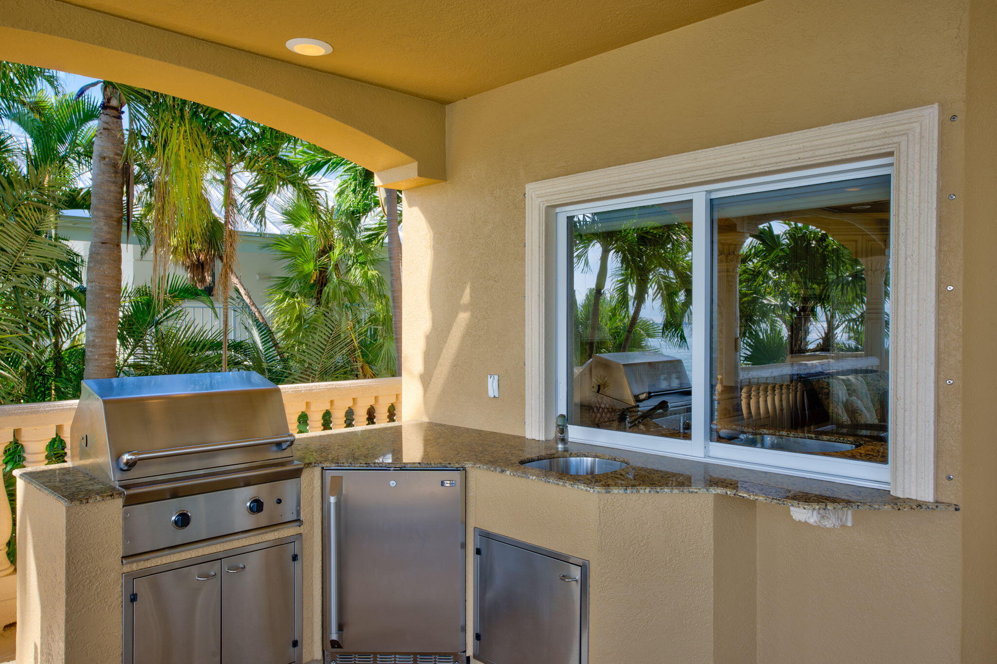 1355 Coury Dr Key Colony, FL 33051