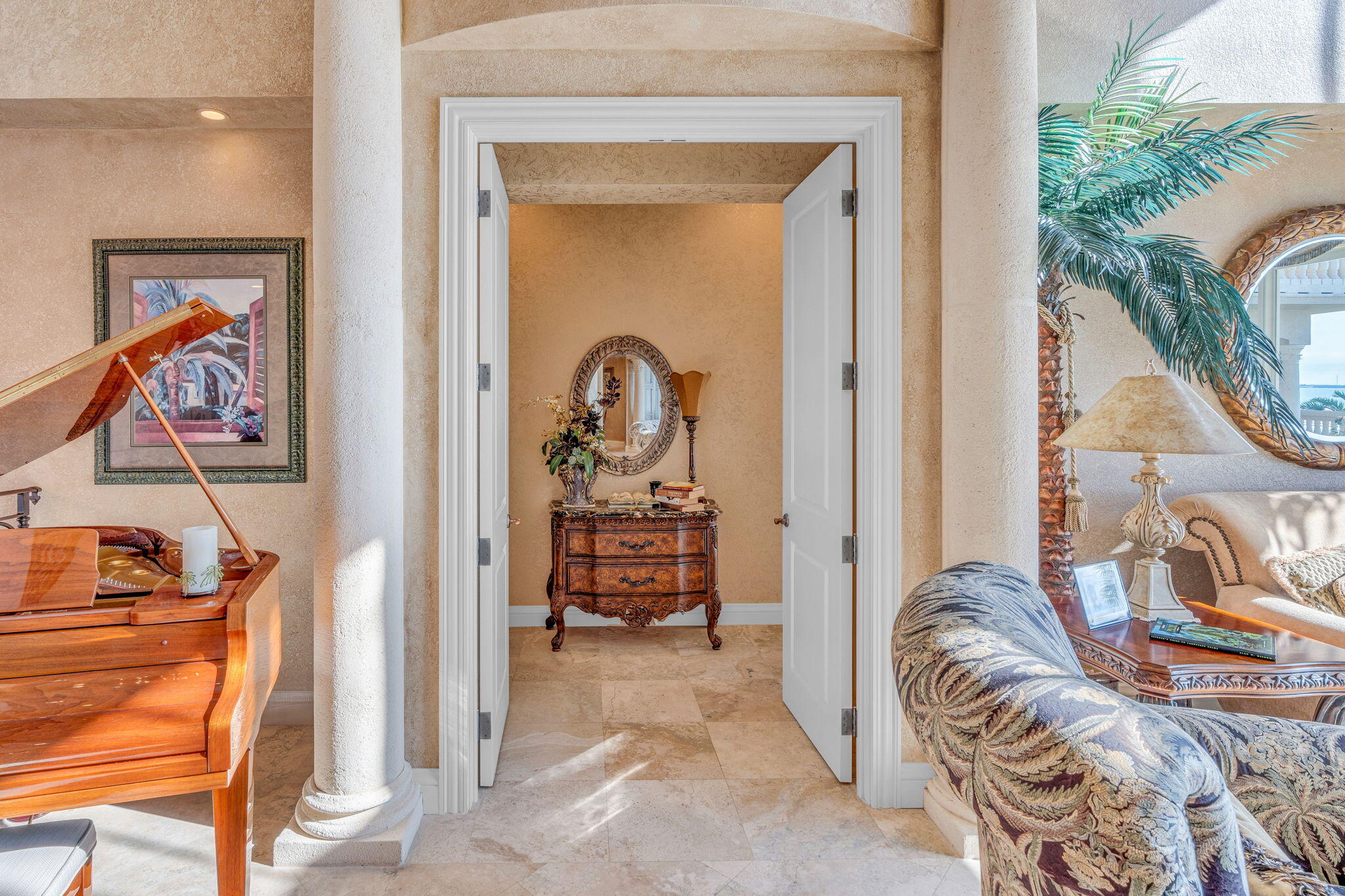 1355 Coury Dr Key Colony, FL 33051