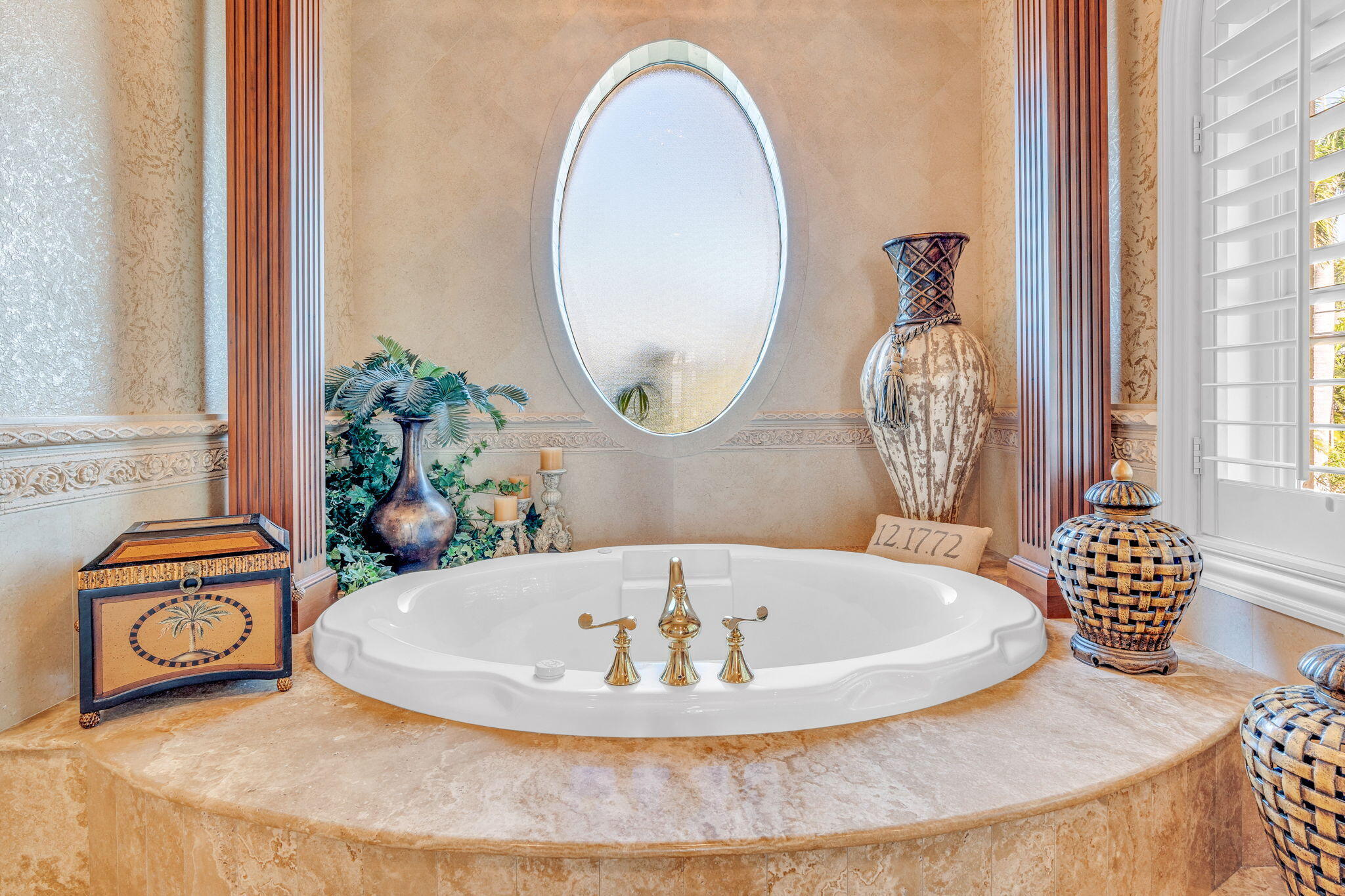 1355 Coury Dr Key Colony, FL 33051