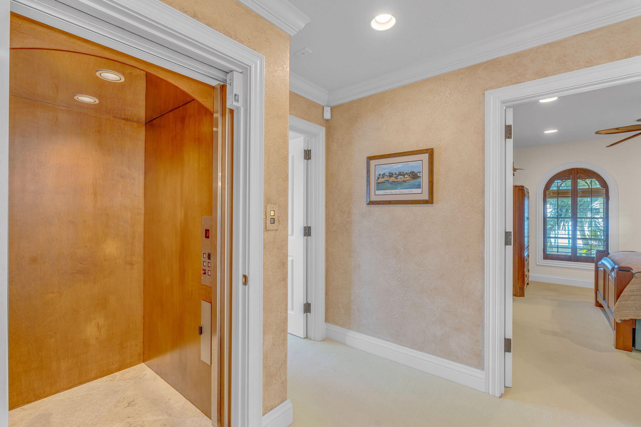 1355 Coury Dr Key Colony, FL 33051