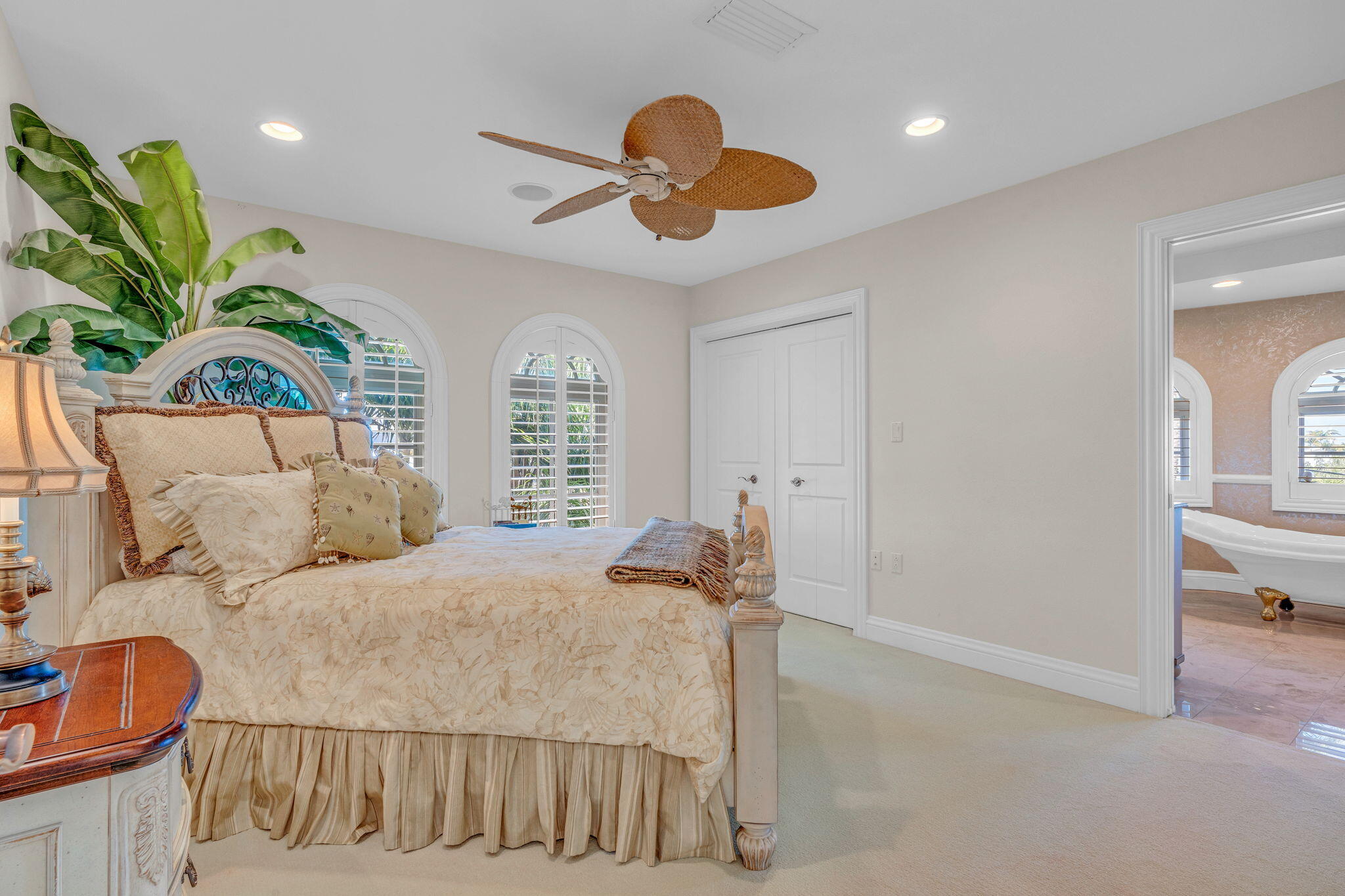 1355 Coury Dr Key Colony, FL 33051