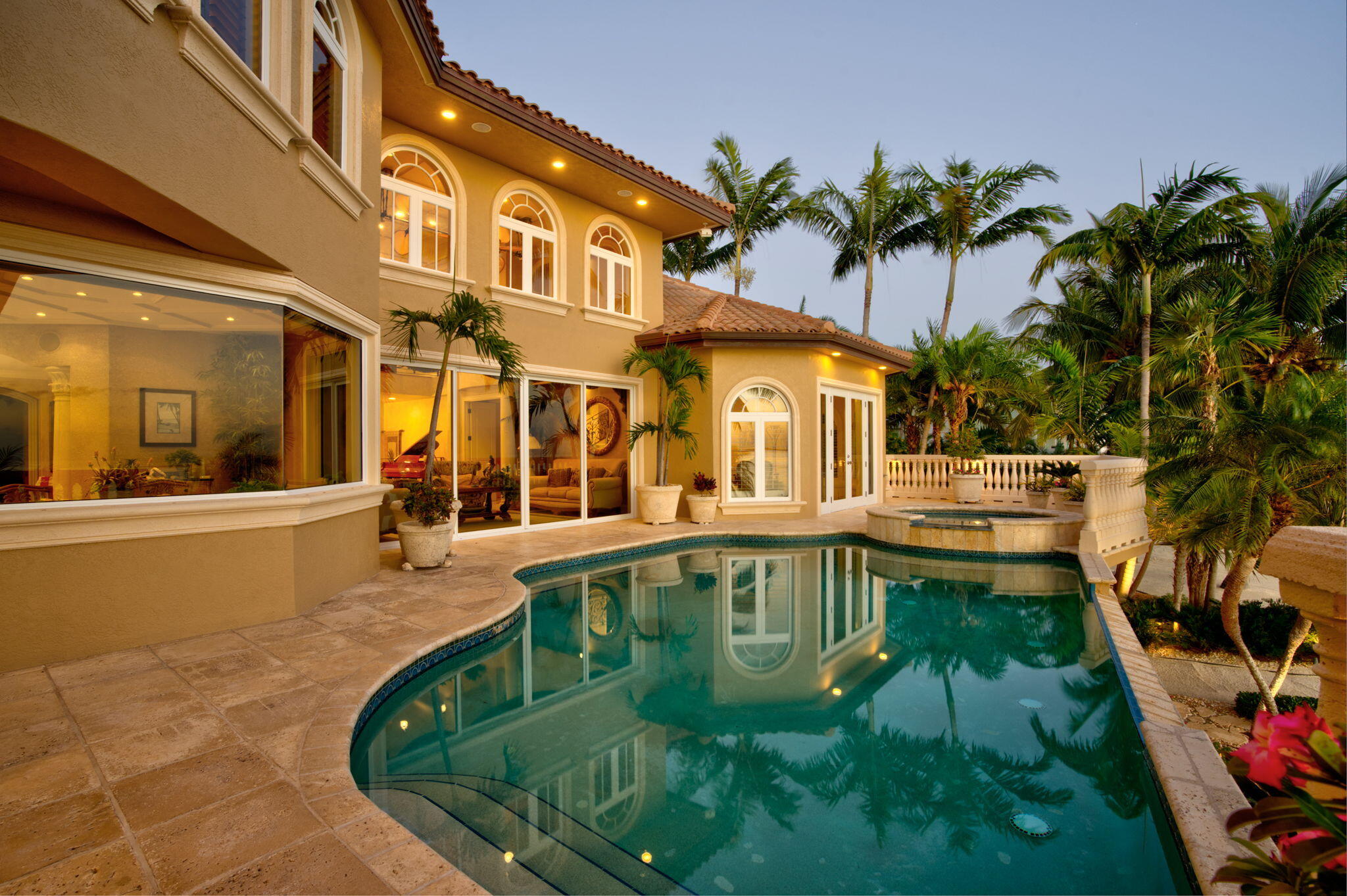 1355-1350 Coury Dr Key Colony, FL 33051