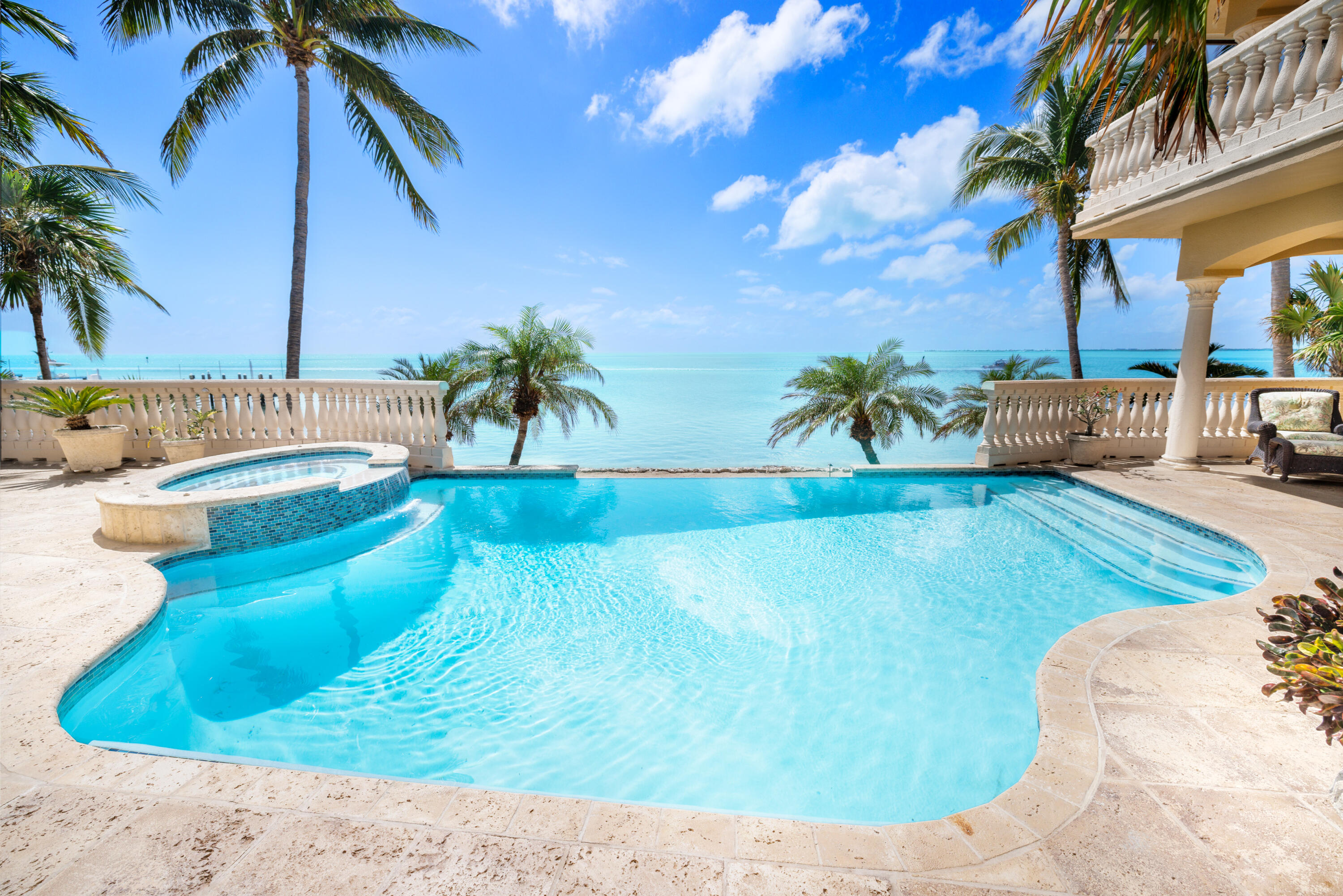 1355-1350 Coury Dr Key Colony, FL 33051