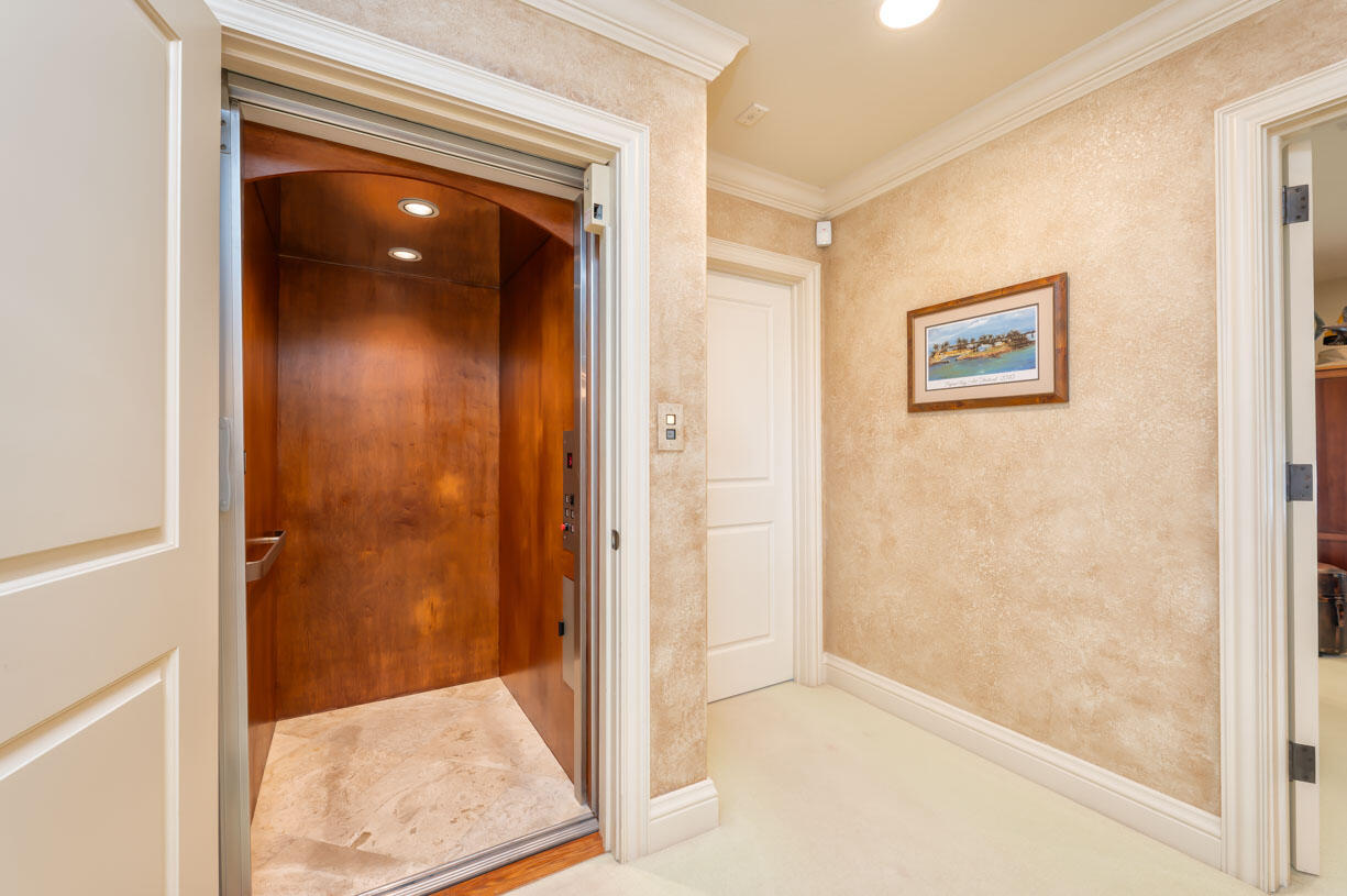 1355-1350 Coury Dr Key Colony, FL 33051