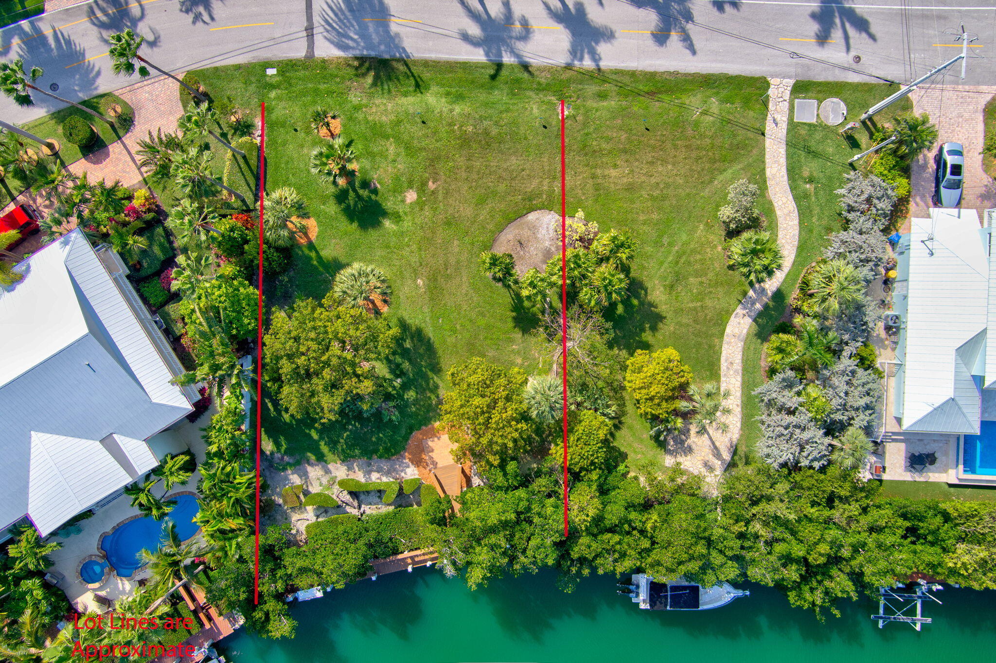 1355-1350 Coury Dr Key Colony, FL 33051