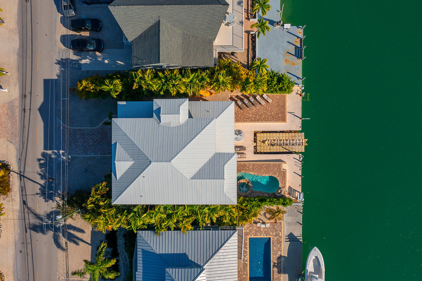 414E Caribbean Dr Summerland Key, FL 33042