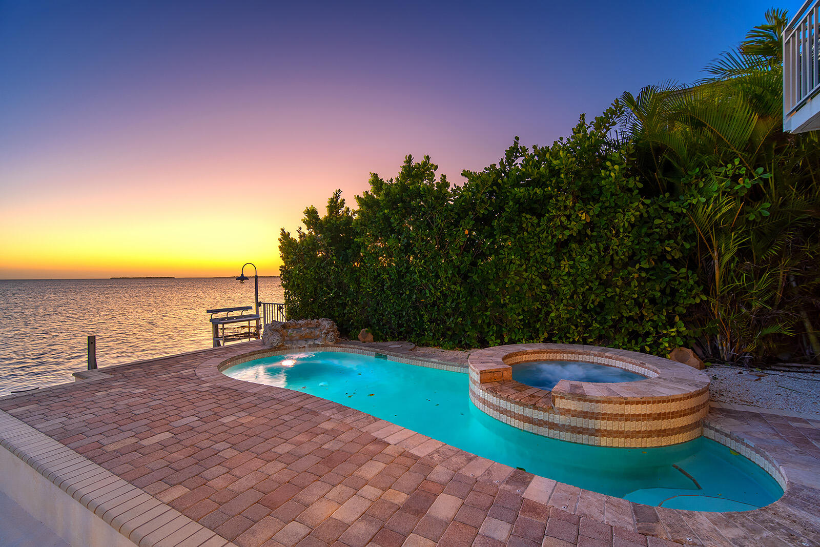 414E Caribbean Dr Summerland Key, FL 33042