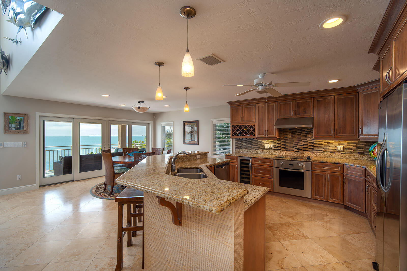 414E Caribbean Dr Summerland Key, FL 33042