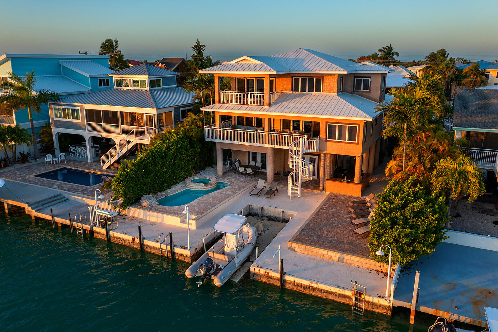 414E Caribbean Dr Summerland Key, FL 33042