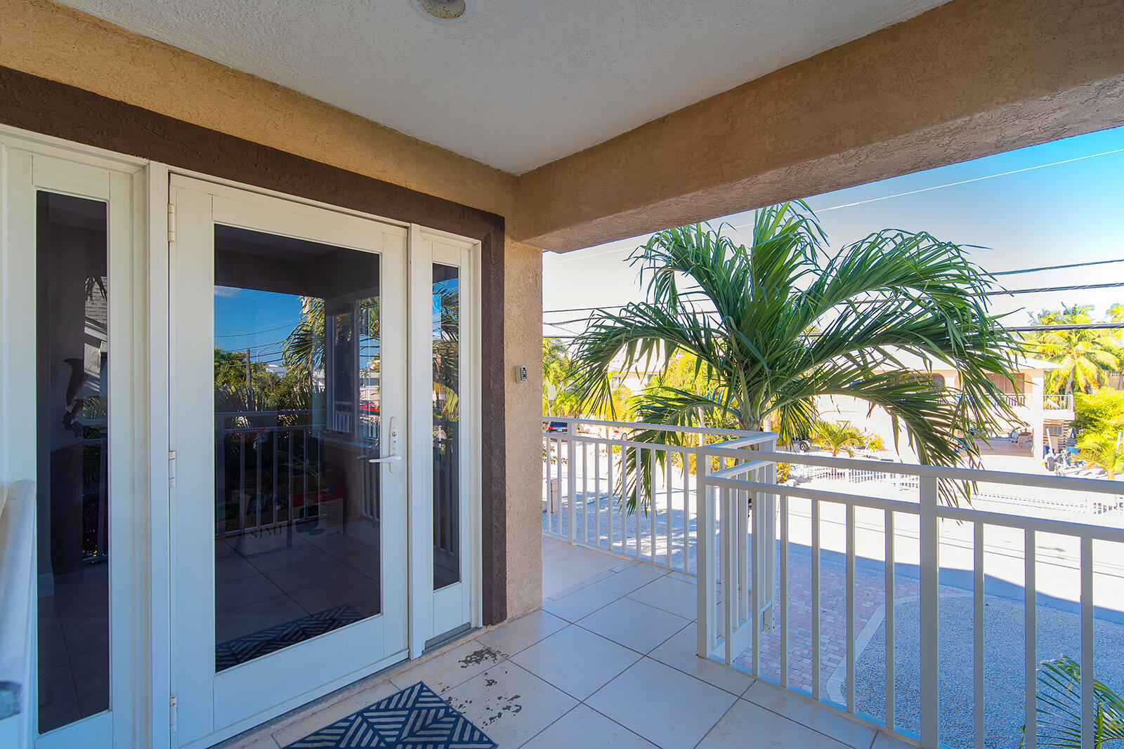 414E Caribbean Dr Summerland Key, FL 33042