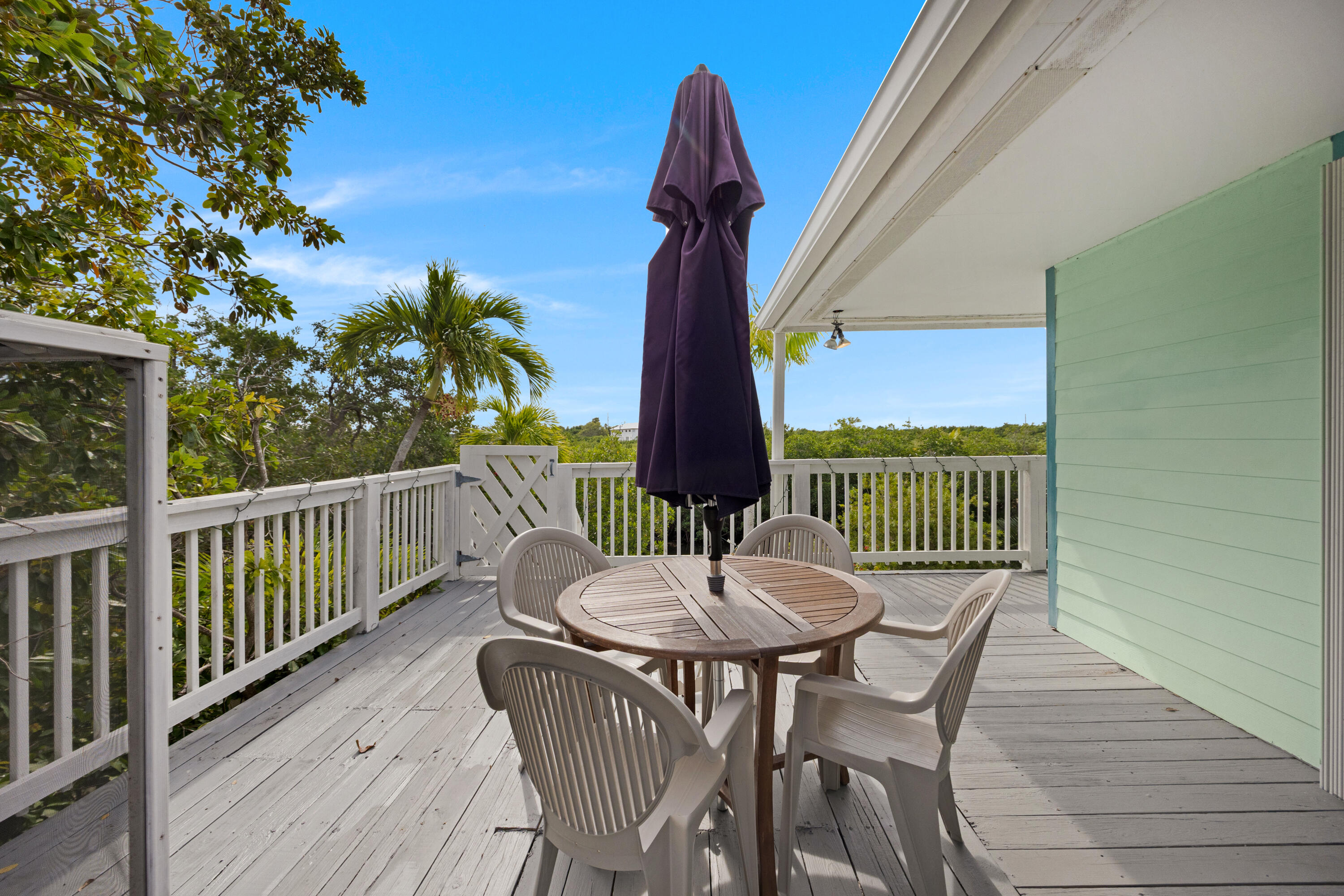 19881 Date Palm Dr Sugarloaf Key, FL 33042