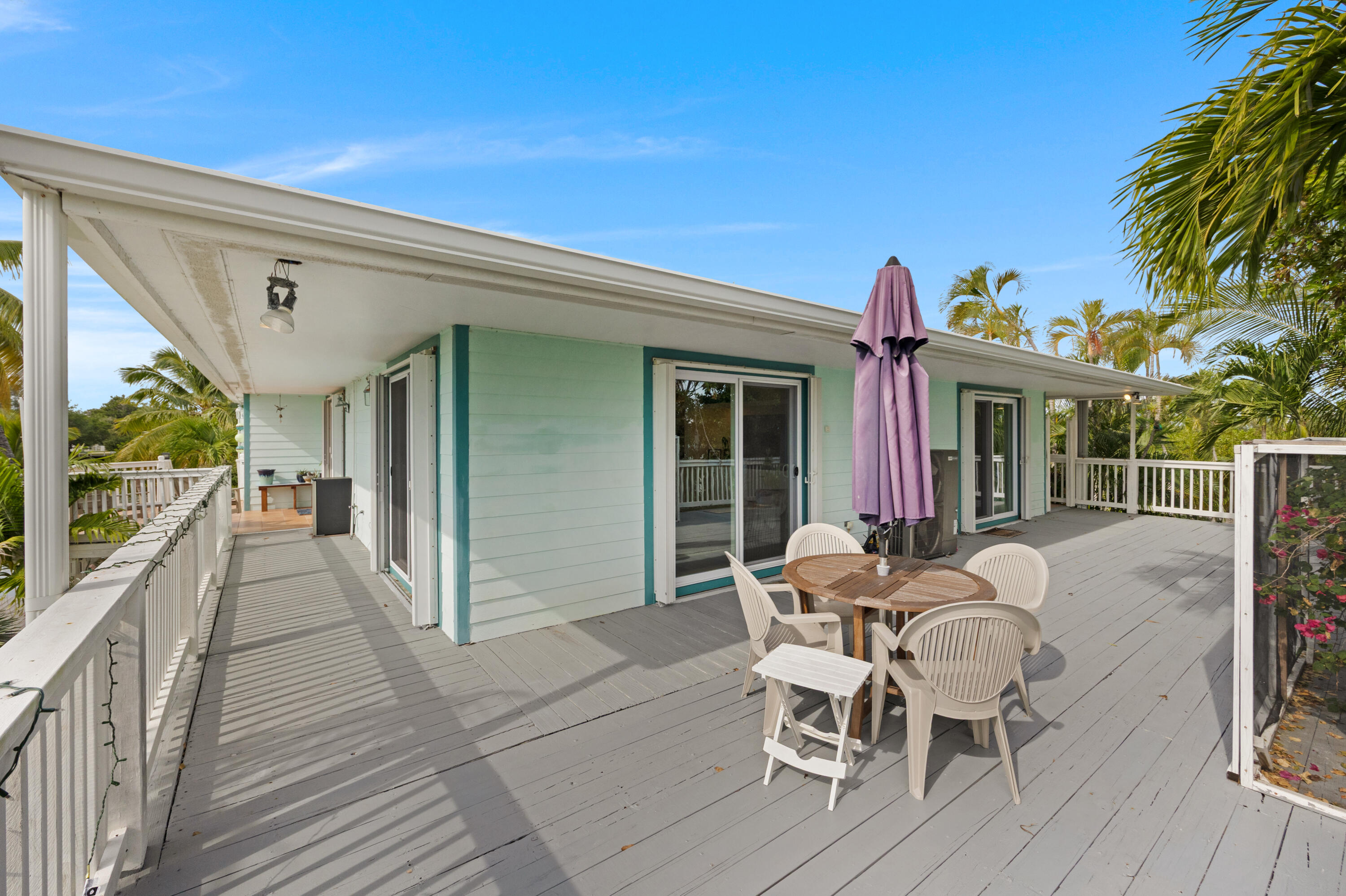 19881 Date Palm Dr Sugarloaf Key, FL 33042