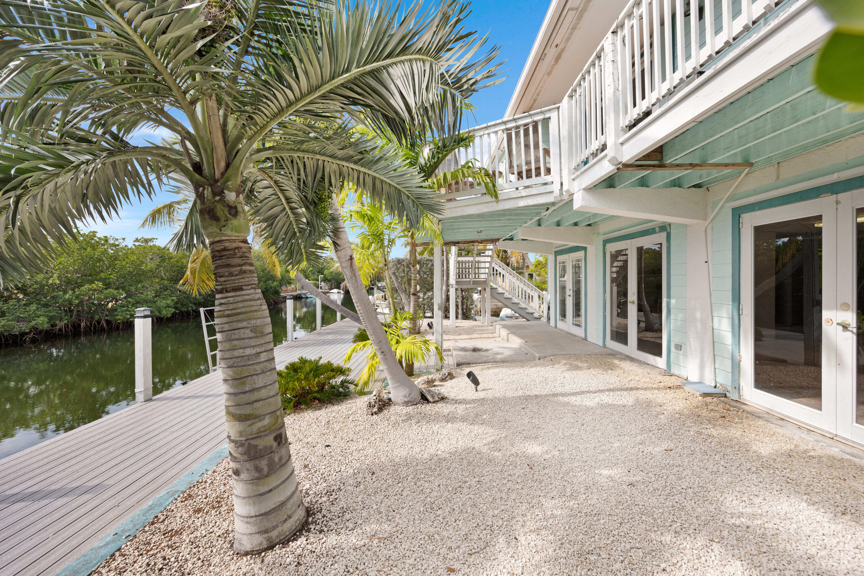 19881 Date Palm Dr Sugarloaf Key, FL 33042