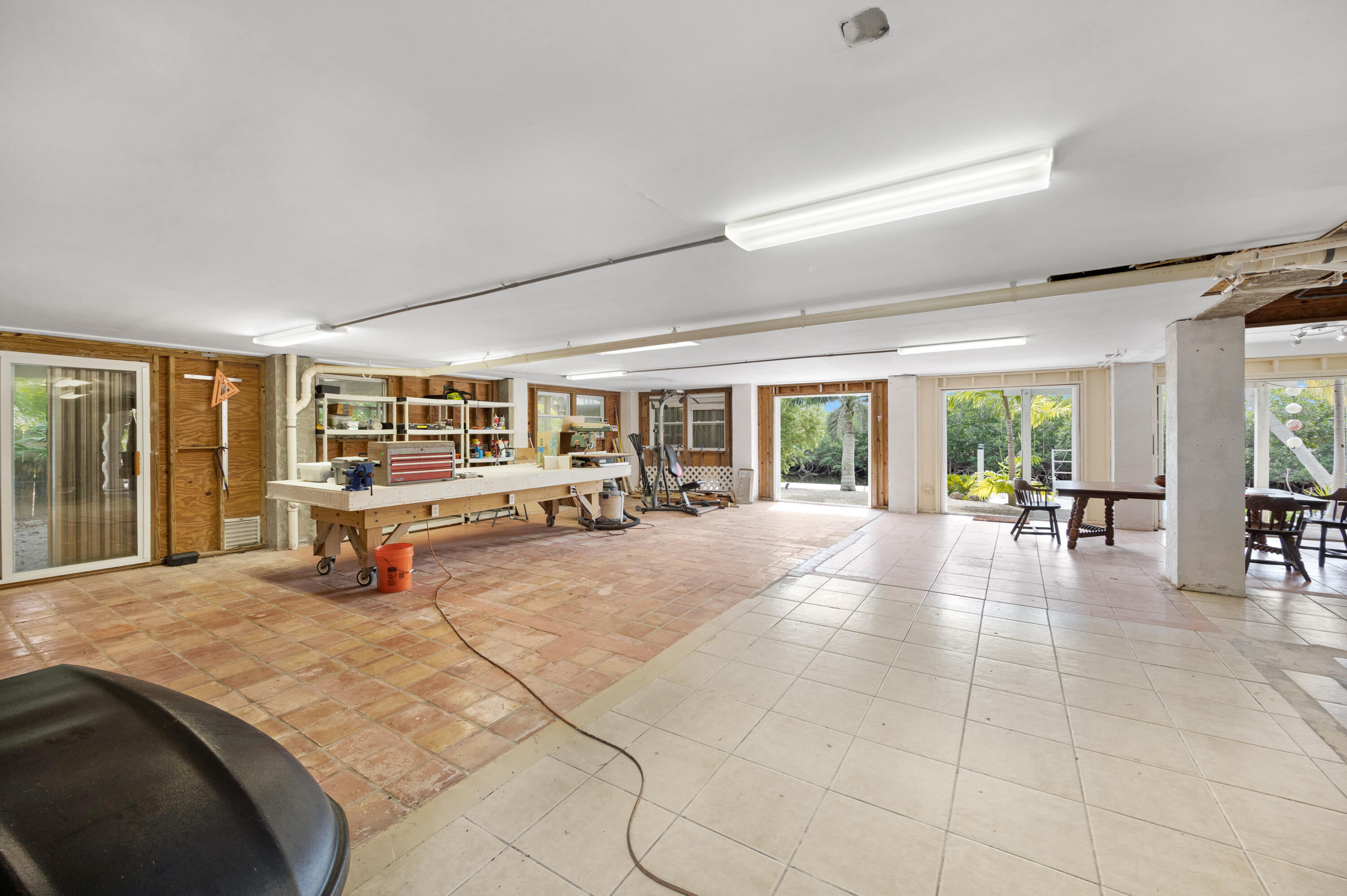 19881 Date Palm Dr Sugarloaf Key, FL 33042