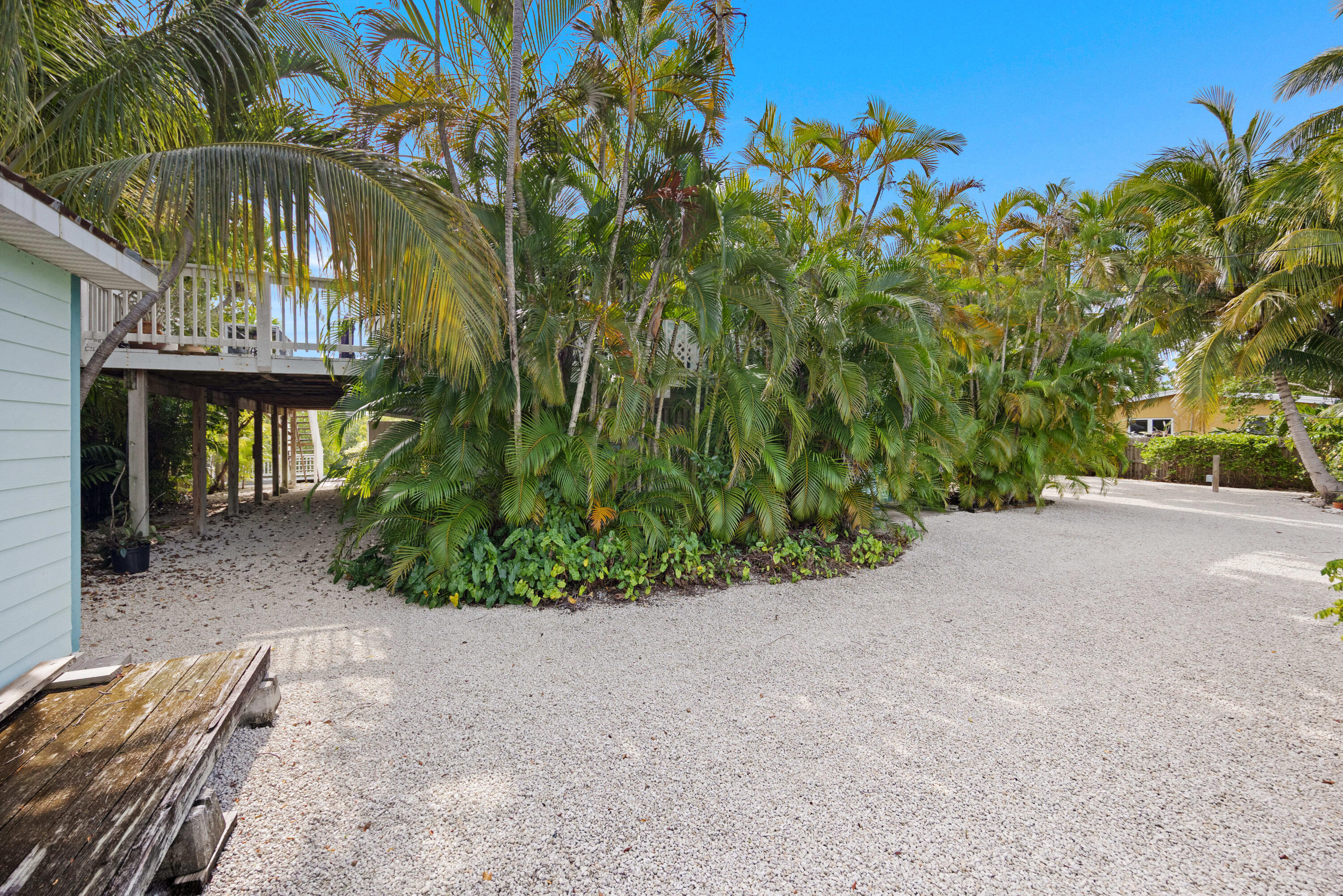 19881 Date Palm Dr Sugarloaf Key, FL 33042