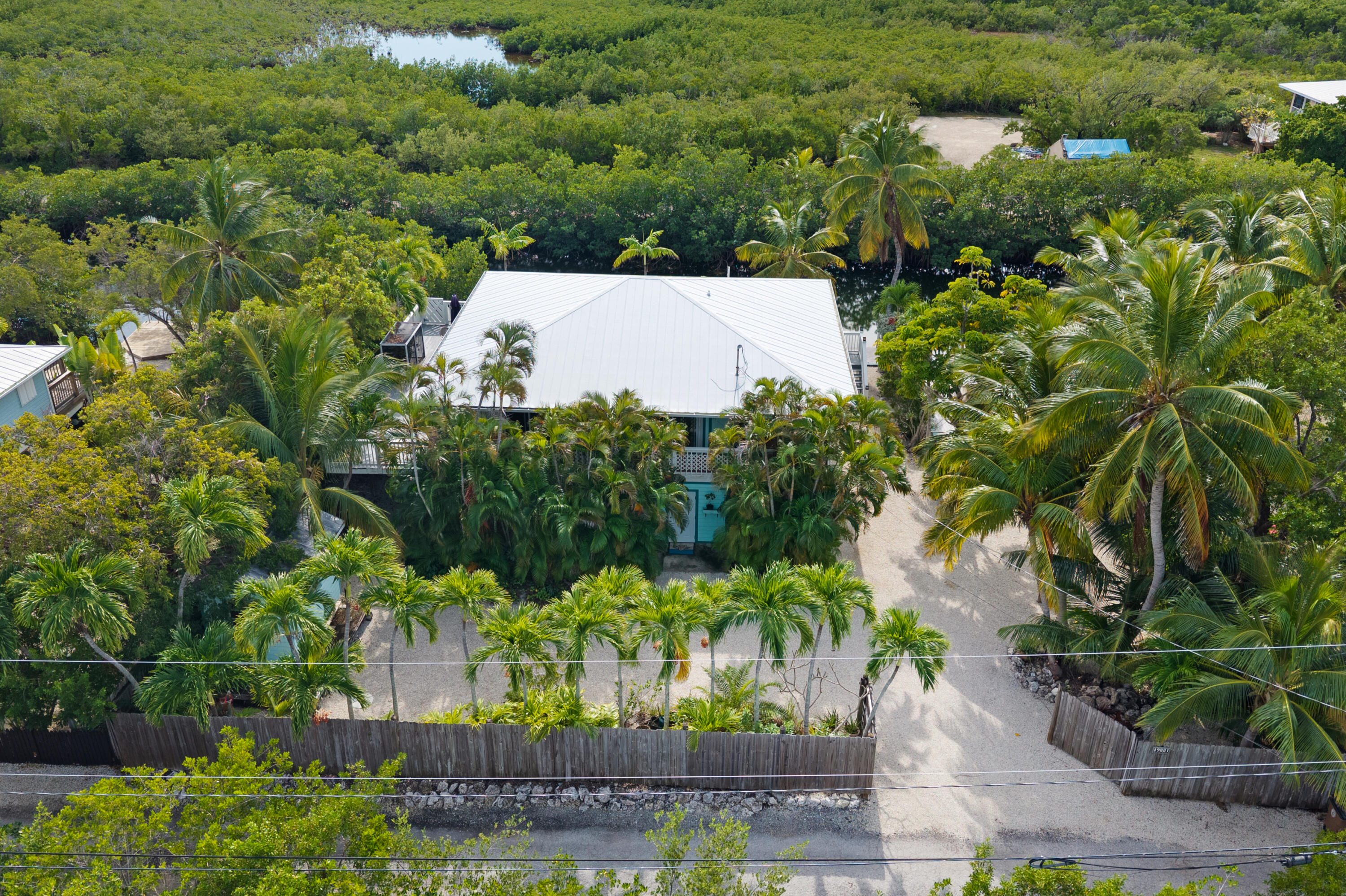 19881 Date Palm Dr Sugarloaf Key, FL 33042