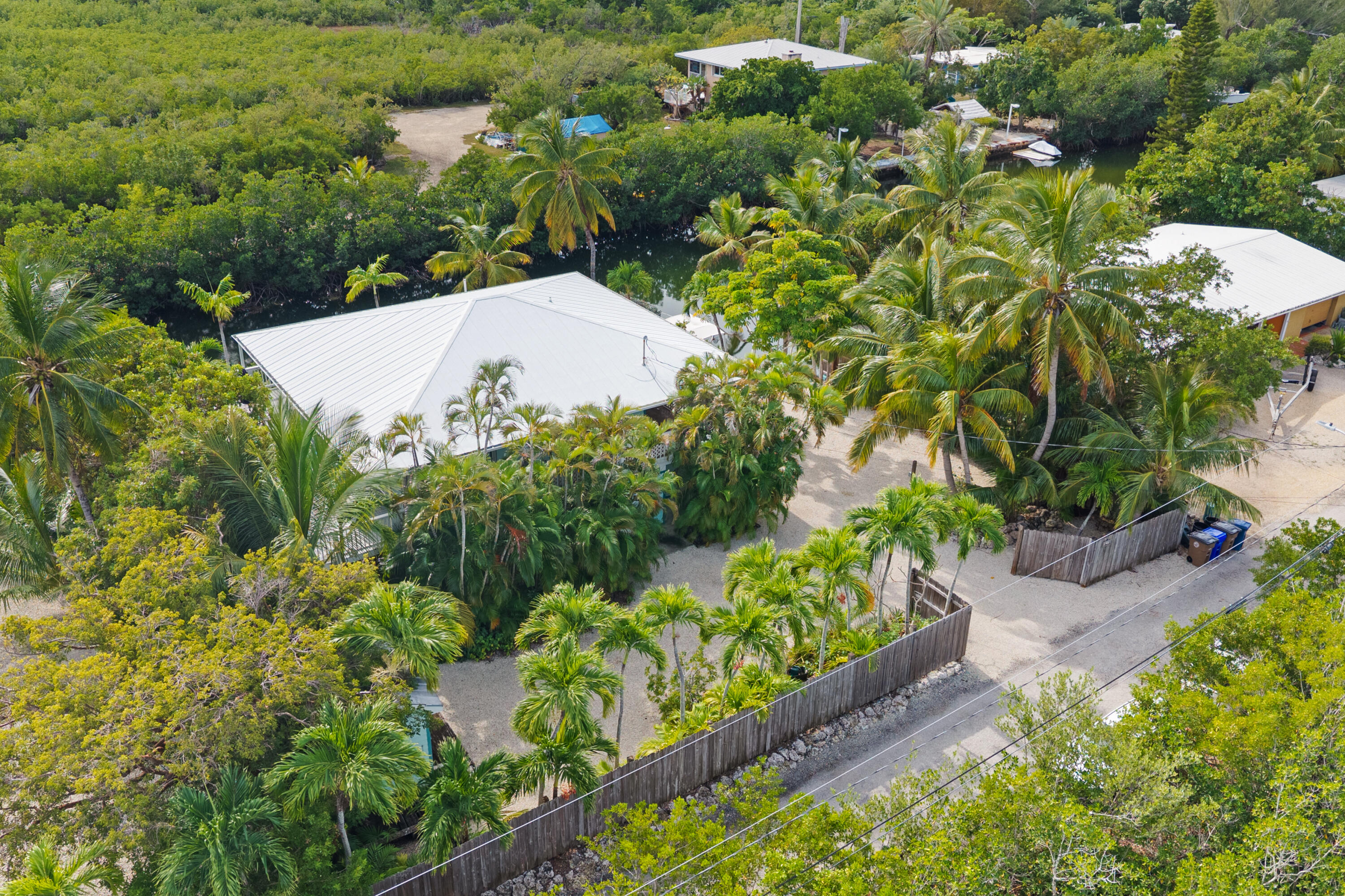 19881 Date Palm Dr Sugarloaf Key, FL 33042