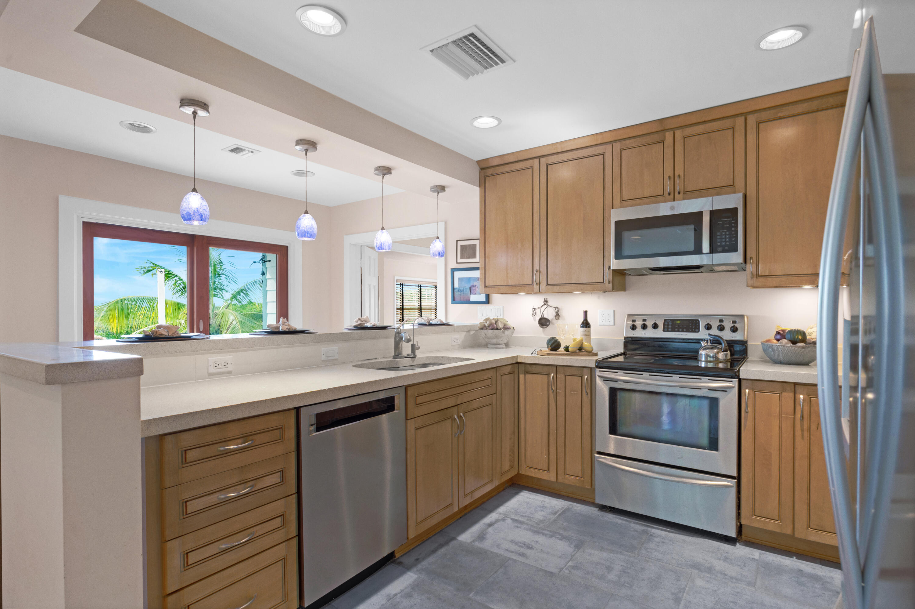 19881 Date Palm Dr Sugarloaf Key, FL 33042