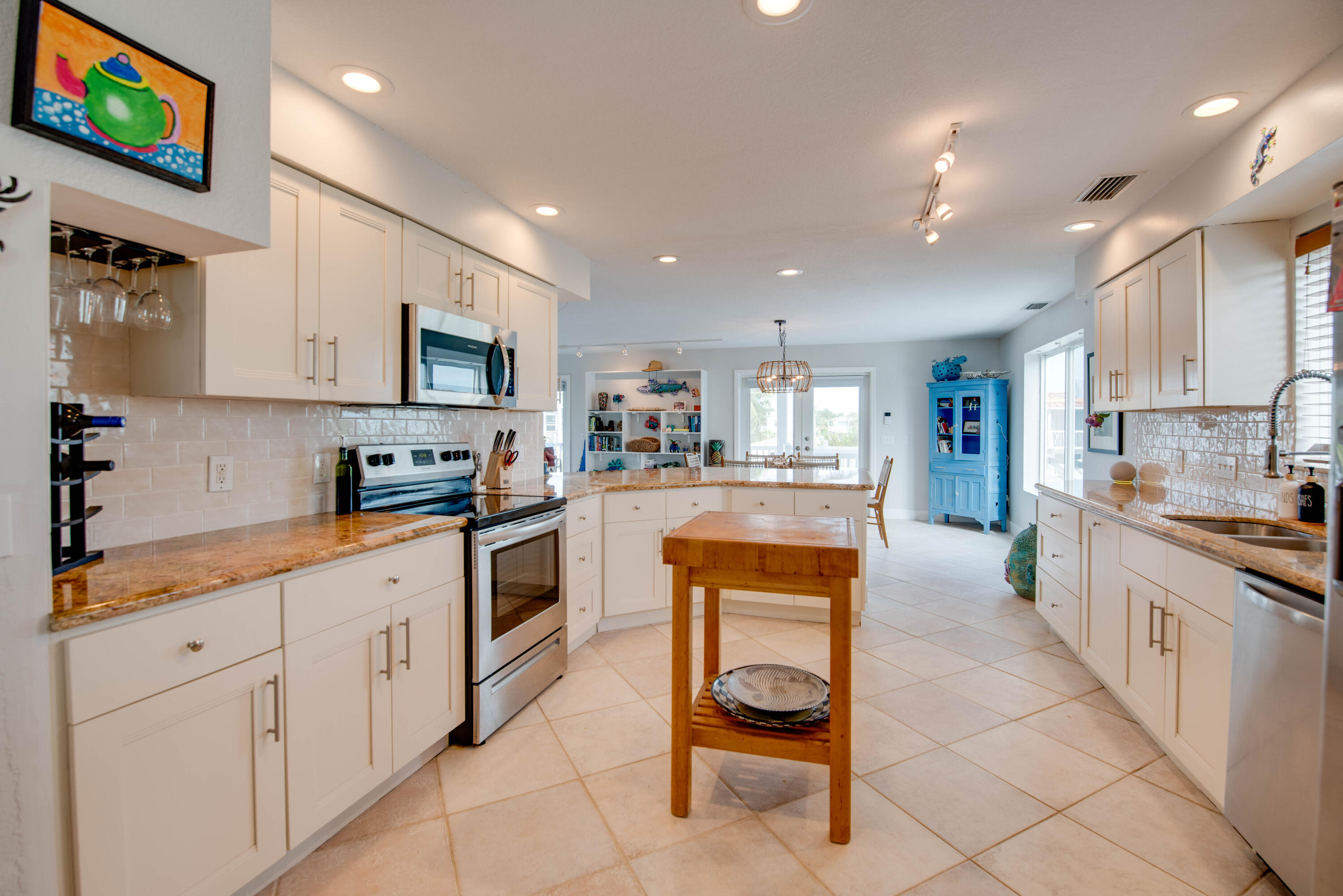 27365 Barbuda Ln Ramrod Key, FL 33042