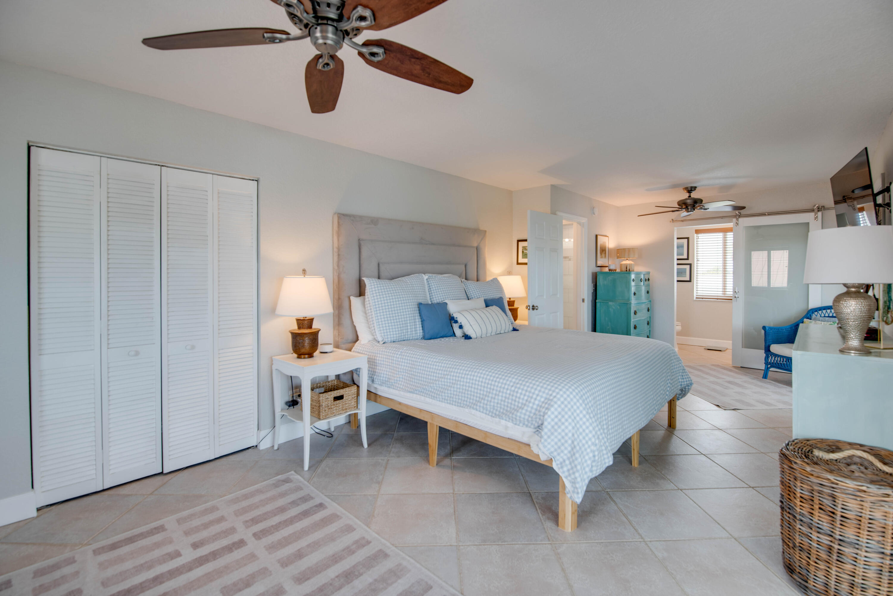 27365 Barbuda Ln Ramrod Key, FL 33042