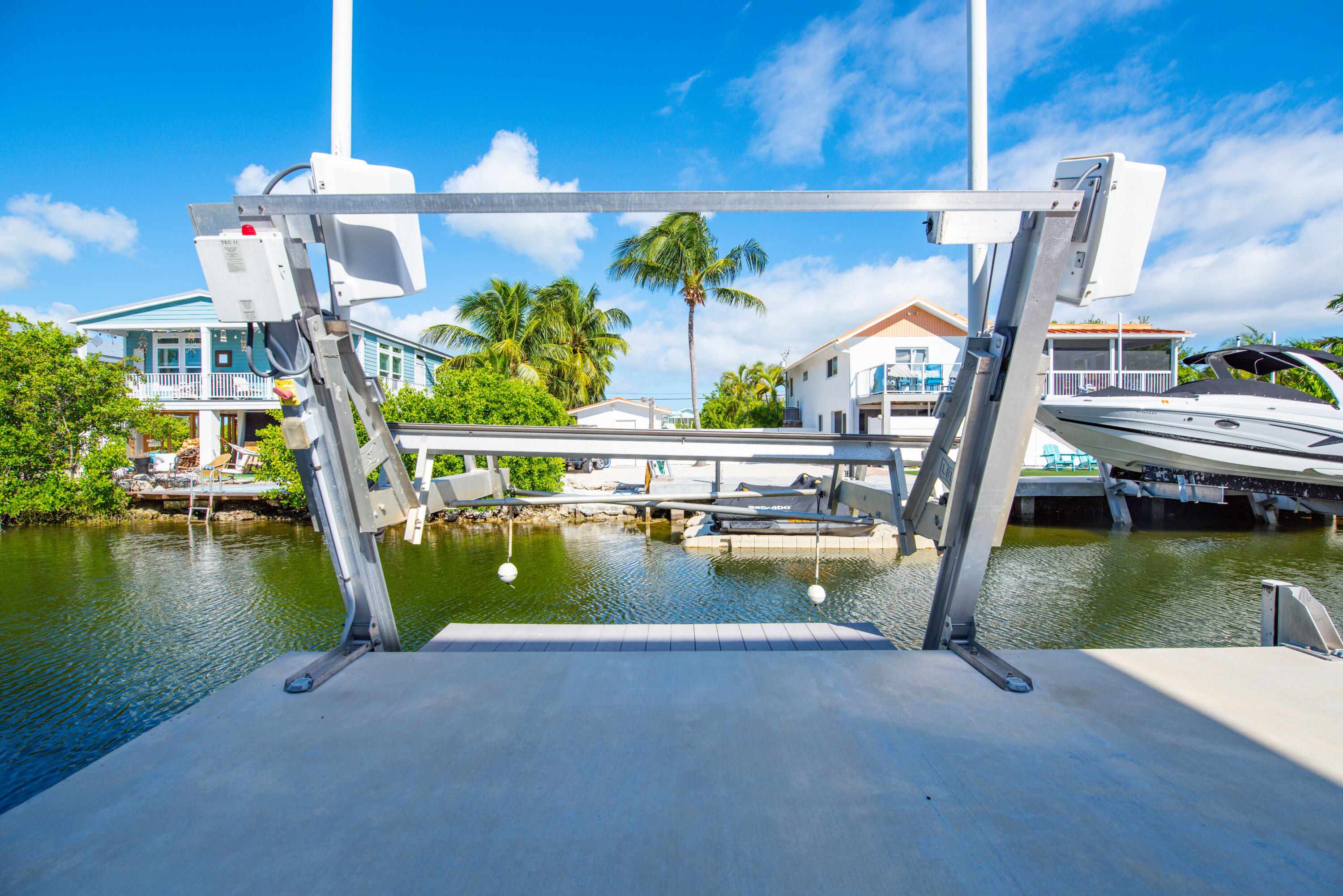 27365 Barbuda Ln Ramrod Key, FL 33042