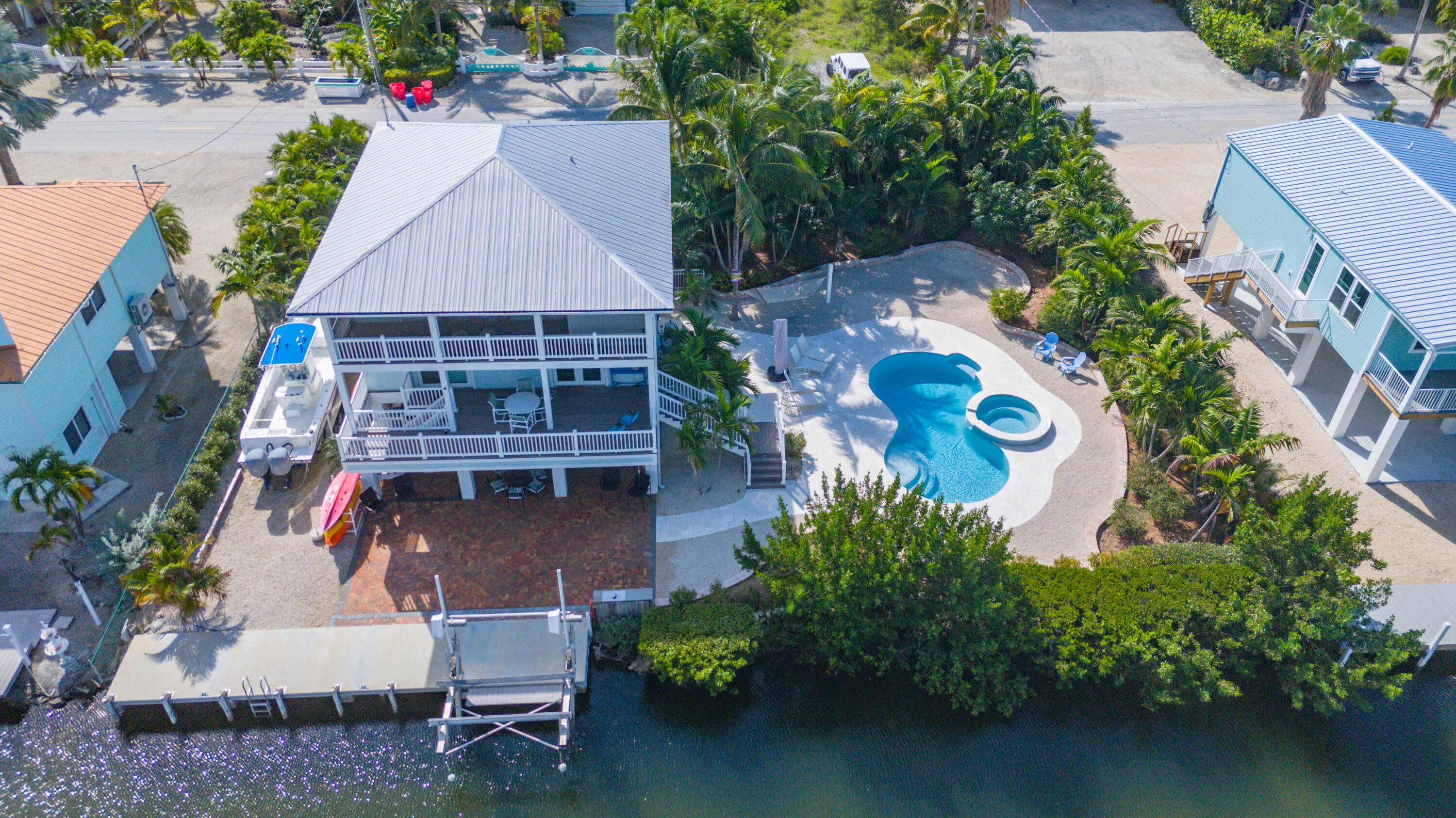 27365 Barbuda Ln Ramrod Key, FL 33042