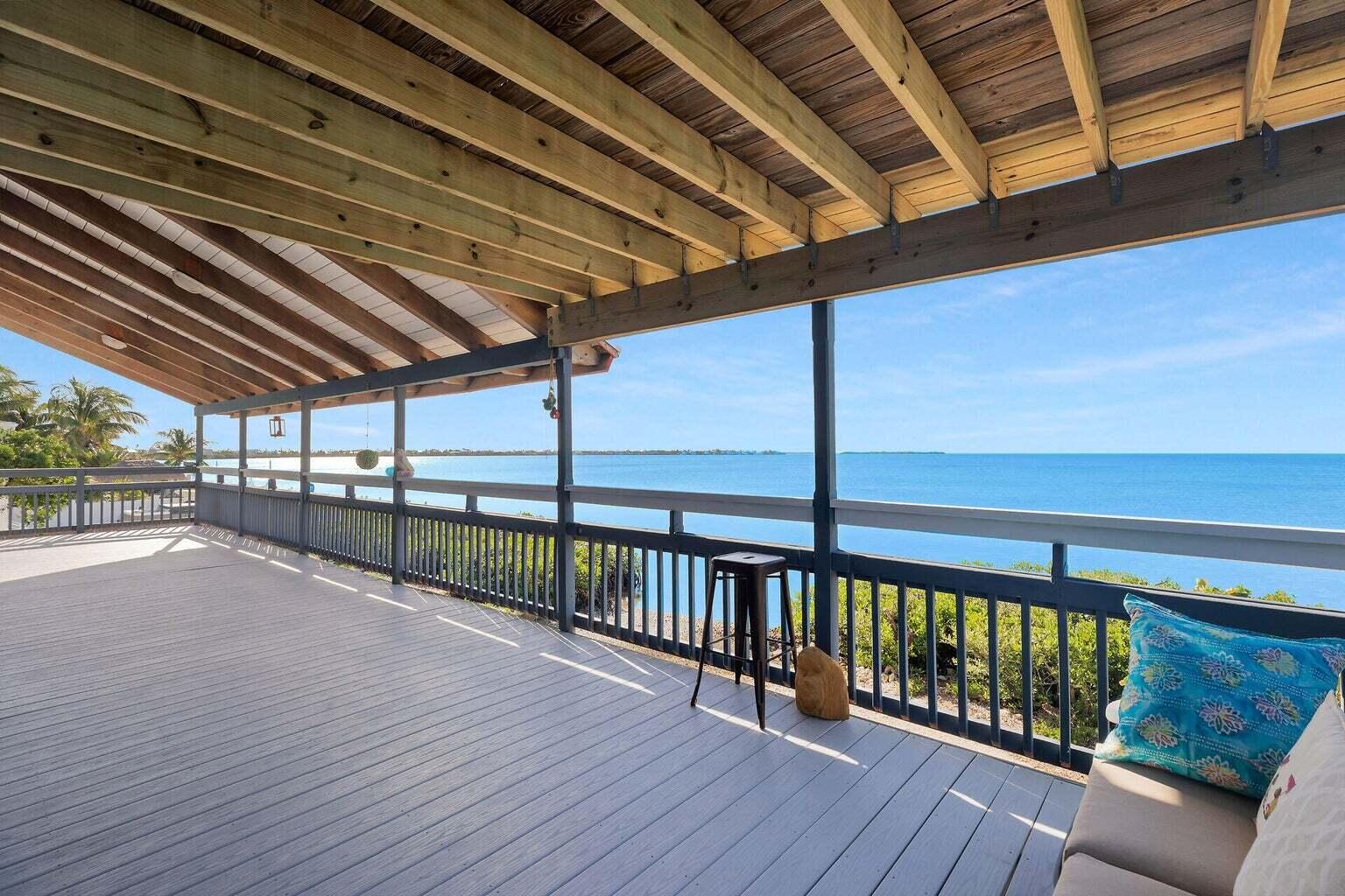 22542 Jolly Roger Dr Cudjoe Key, FL 33042