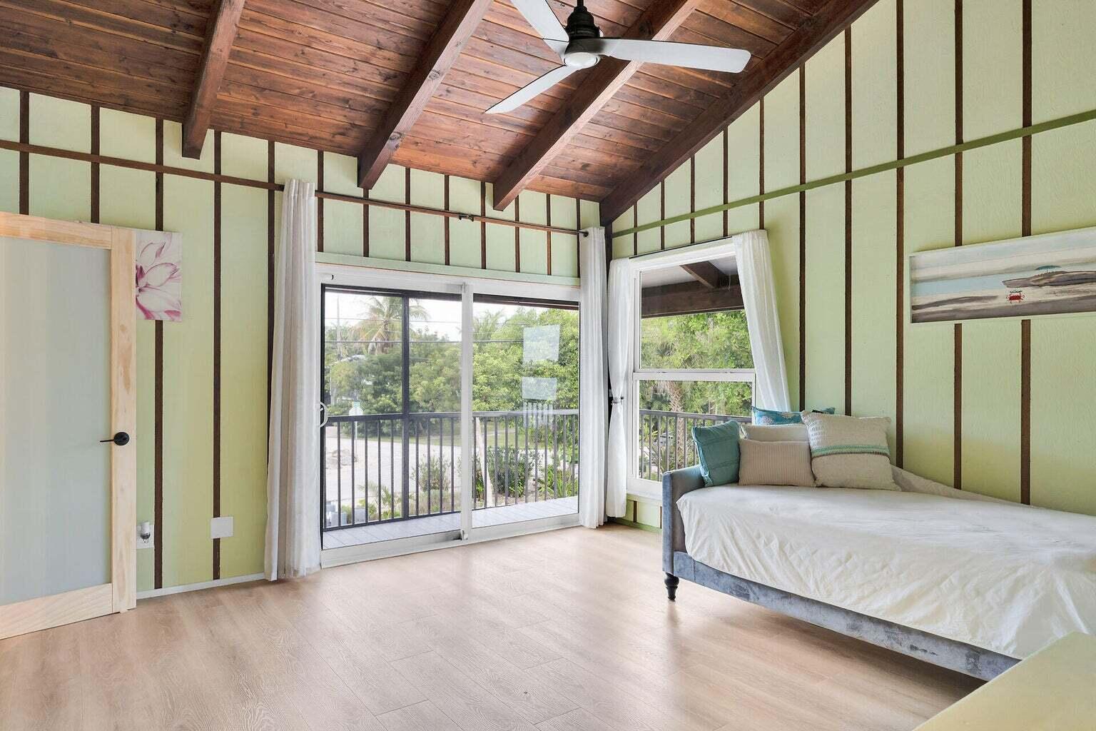 22542 Jolly Roger Dr Cudjoe Key, FL 33042