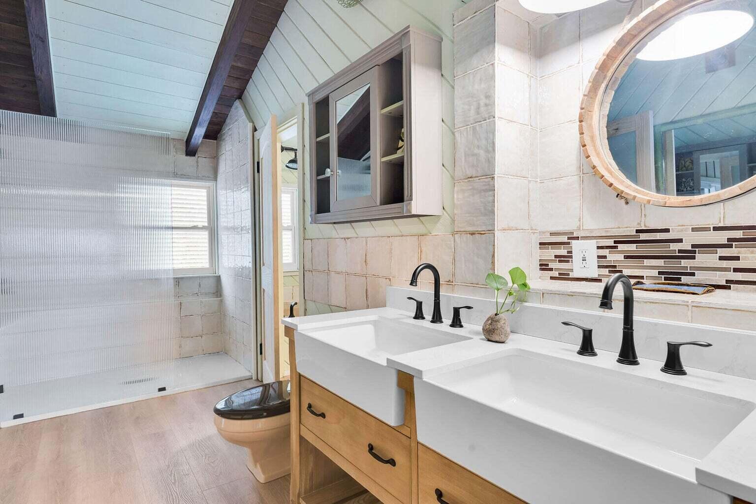 22542 Jolly Roger Dr Cudjoe Key, FL 33042