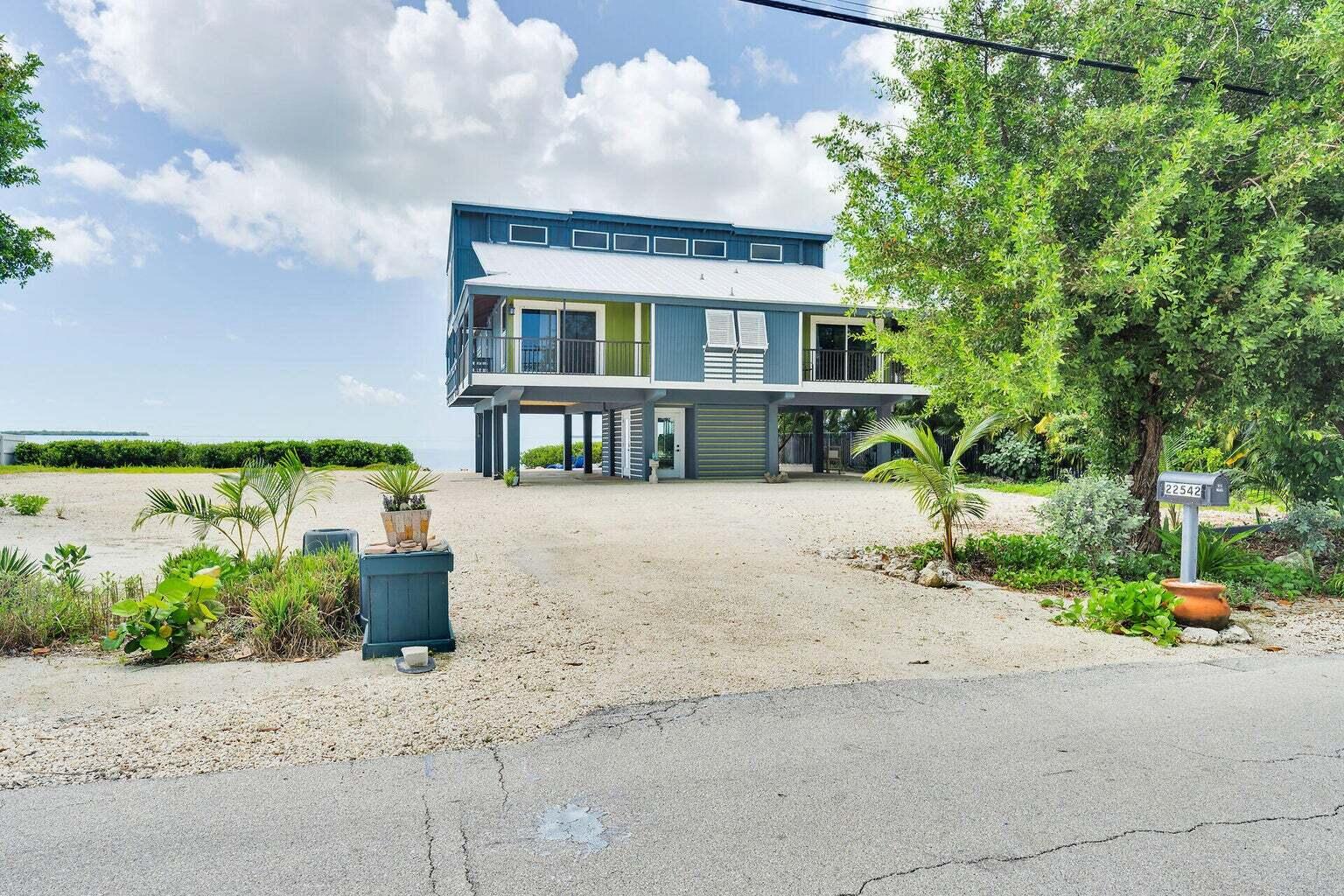 22542 Jolly Roger Dr Cudjoe Key, FL 33042