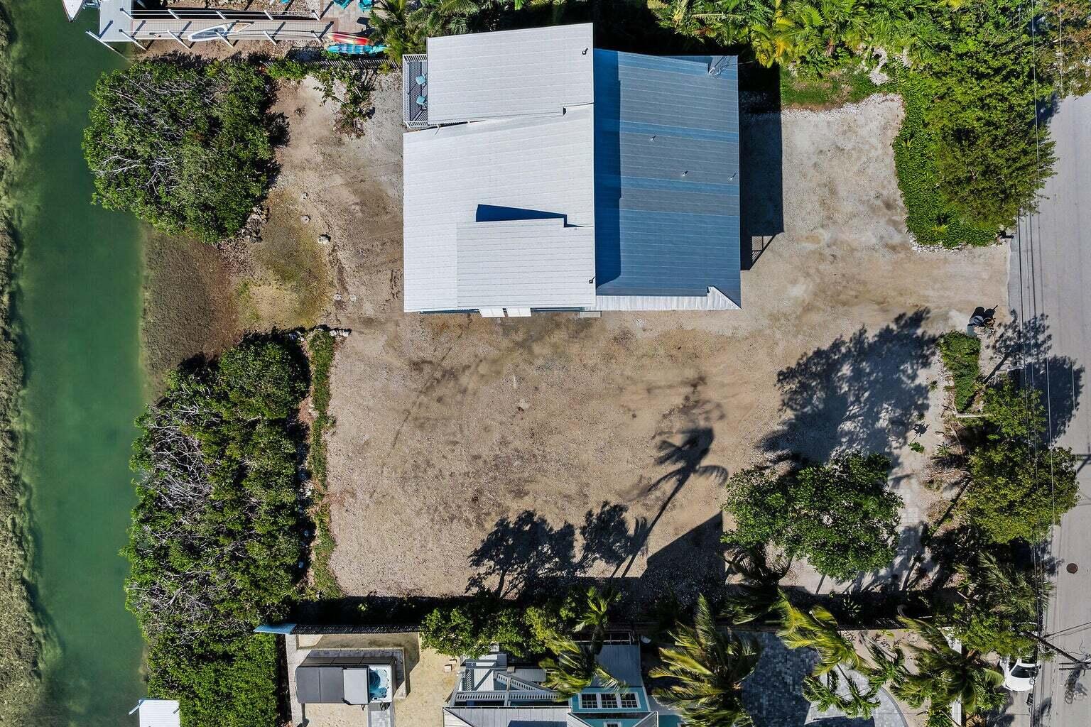 22542 Jolly Roger Dr Cudjoe Key, FL 33042