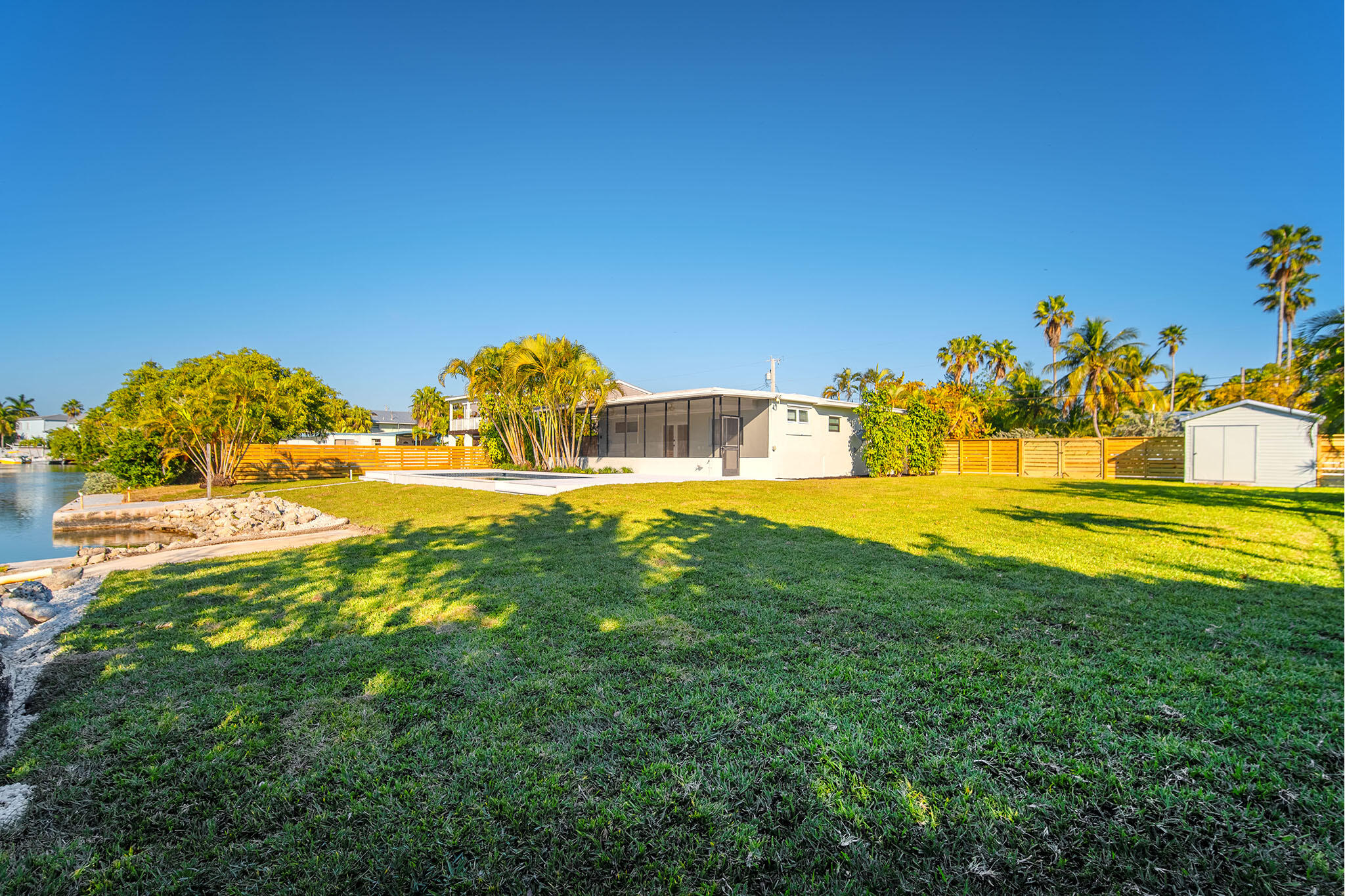 34 Bay Dr Saddlebunch, FL 33040