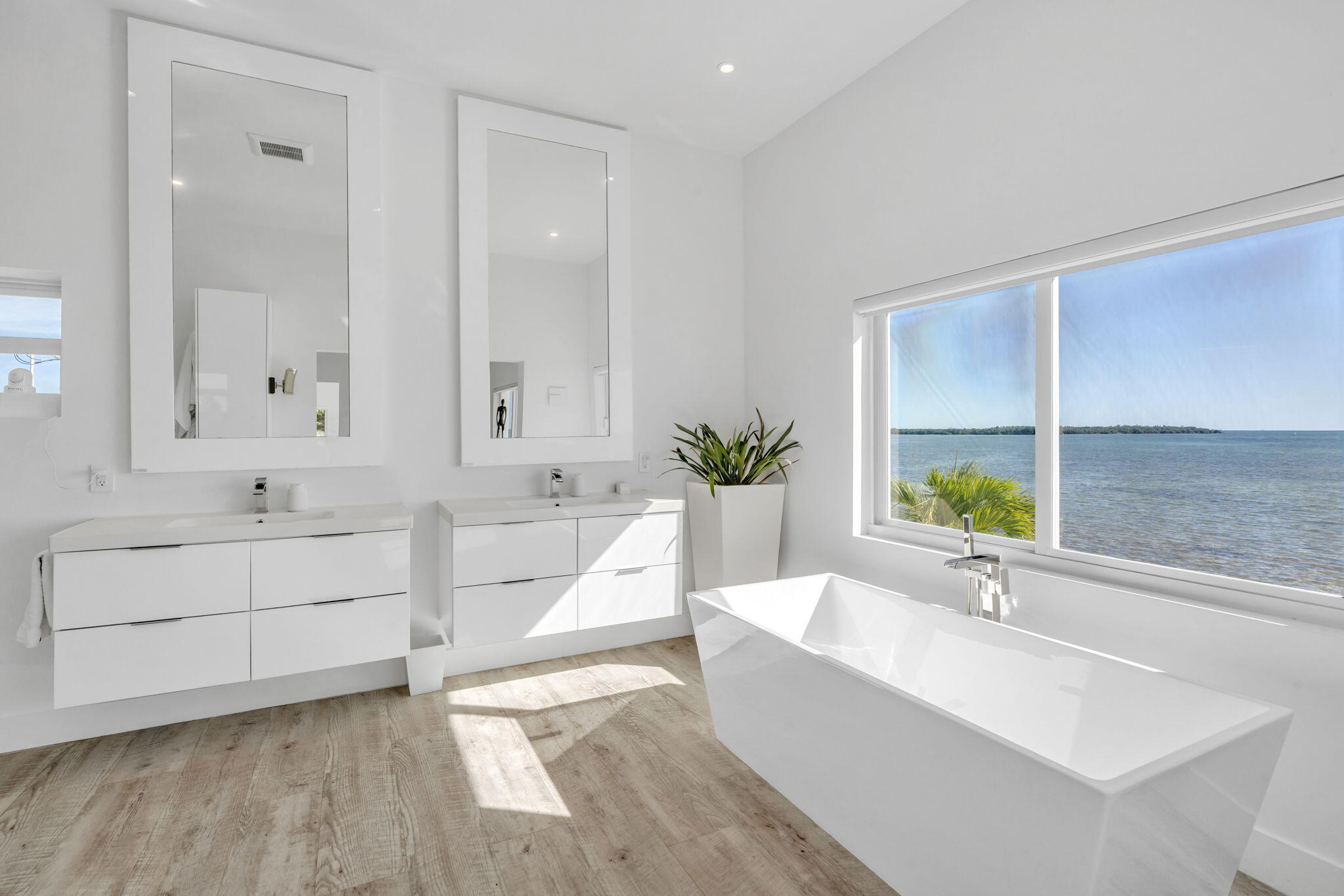 156 Sea Ln Geiger Key, FL 33040