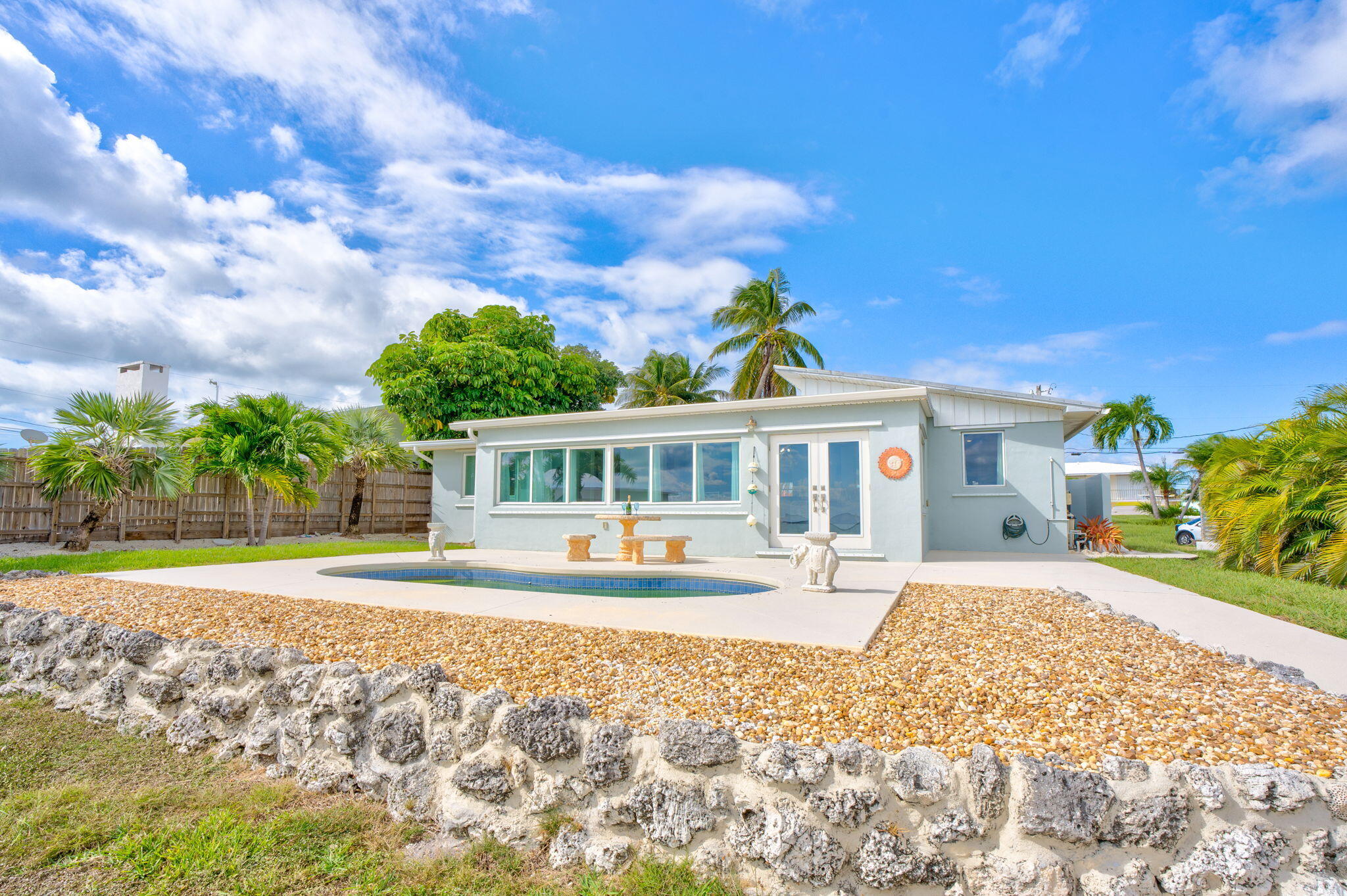 1607 Sunrise Dr Big Pine Key, FL 33043