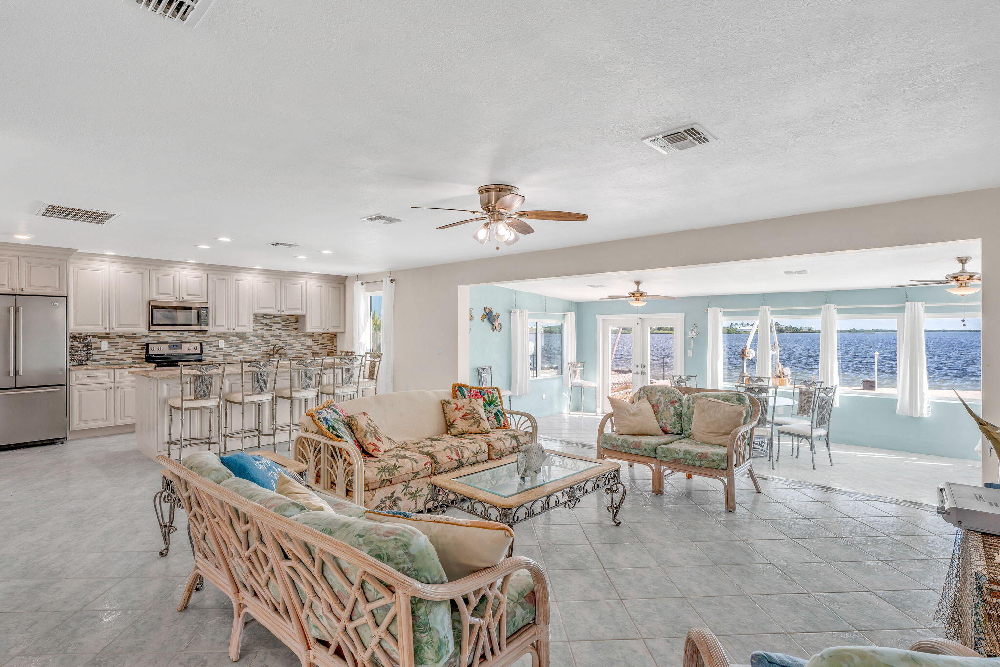 1607 Sunrise Dr Big Pine Key, FL 33043