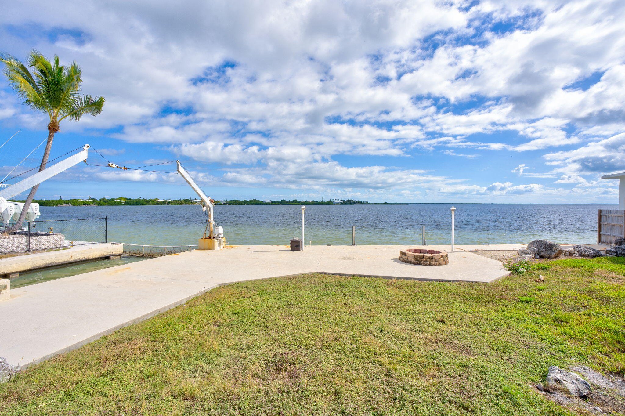 1607 Sunrise Dr Big Pine Key, FL 33043