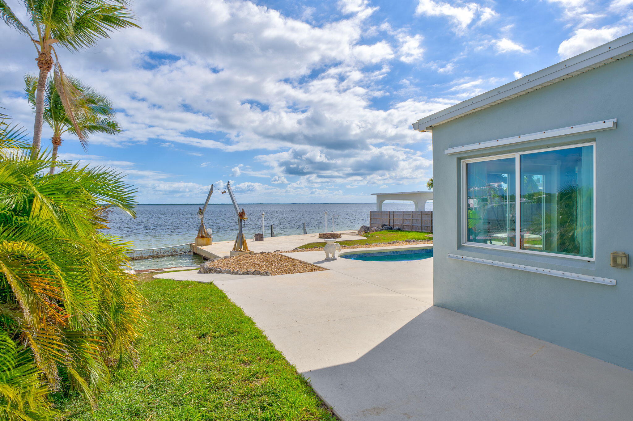 1607 Sunrise Dr Big Pine Key, FL 33043