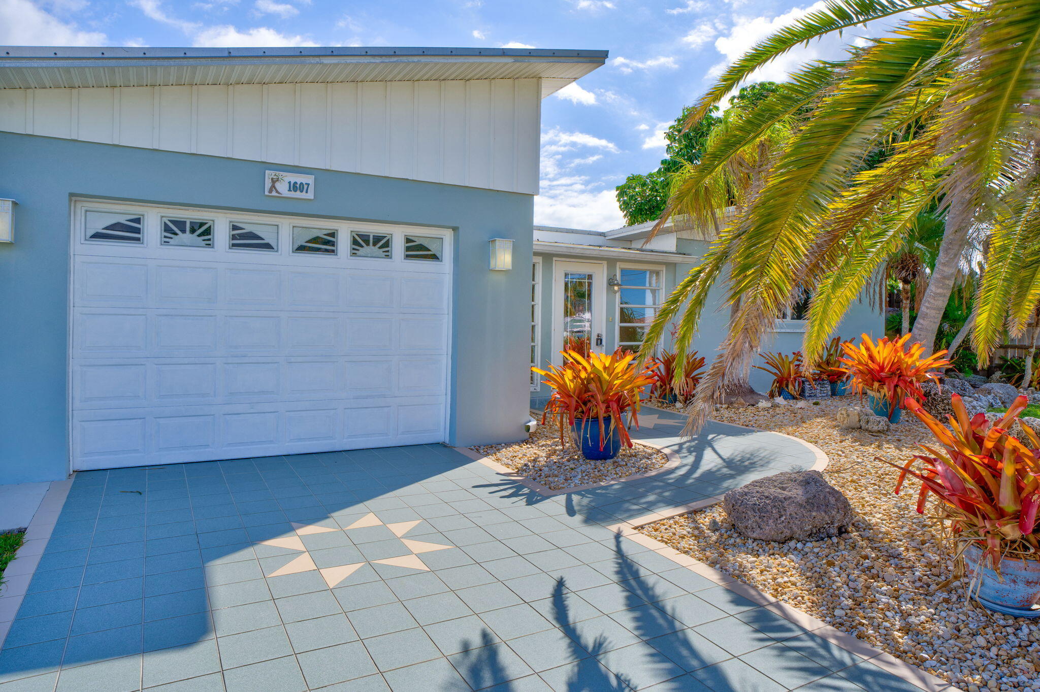1607 Sunrise Dr Big Pine Key, FL 33043