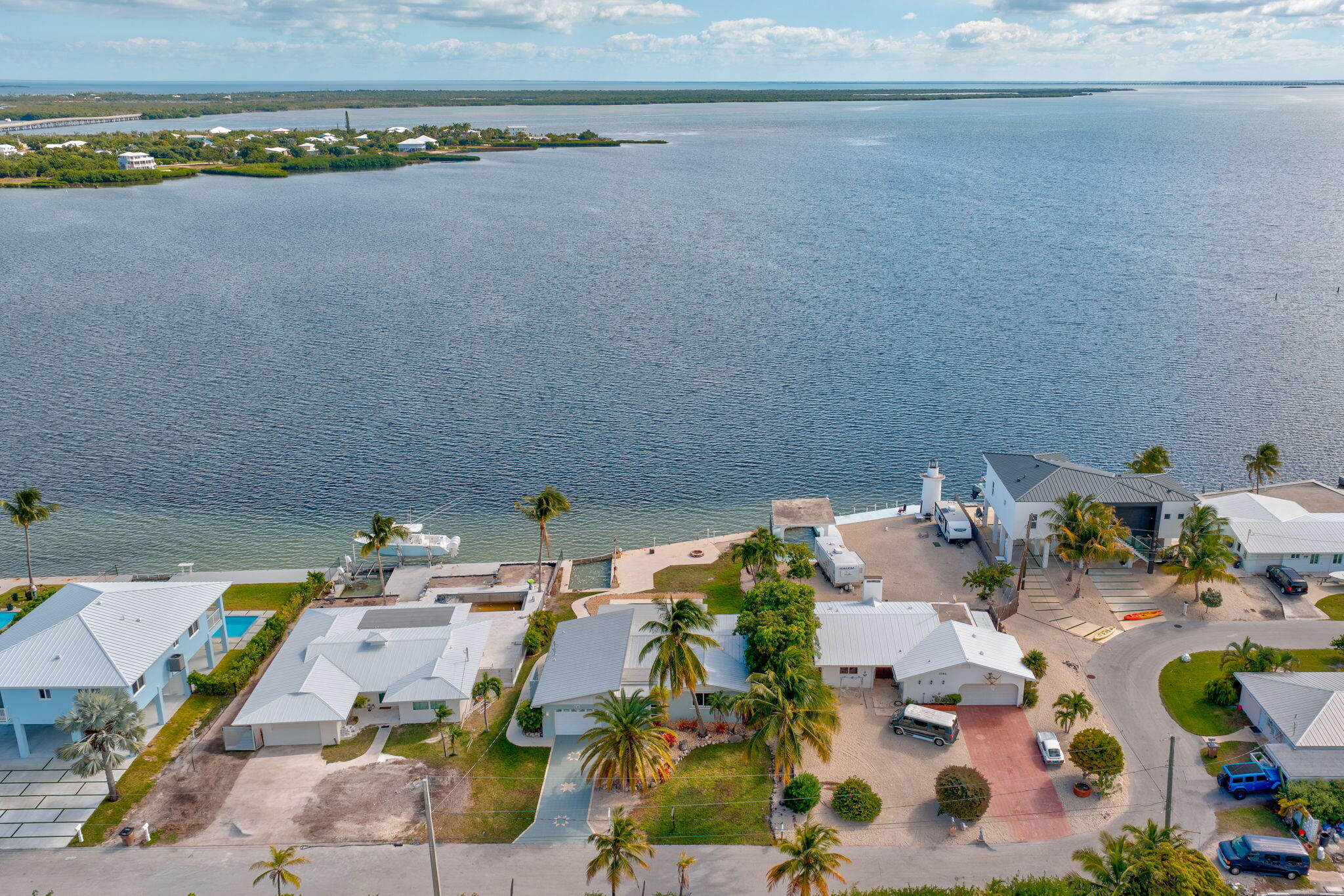 1607 Sunrise Dr Big Pine Key, FL 33043