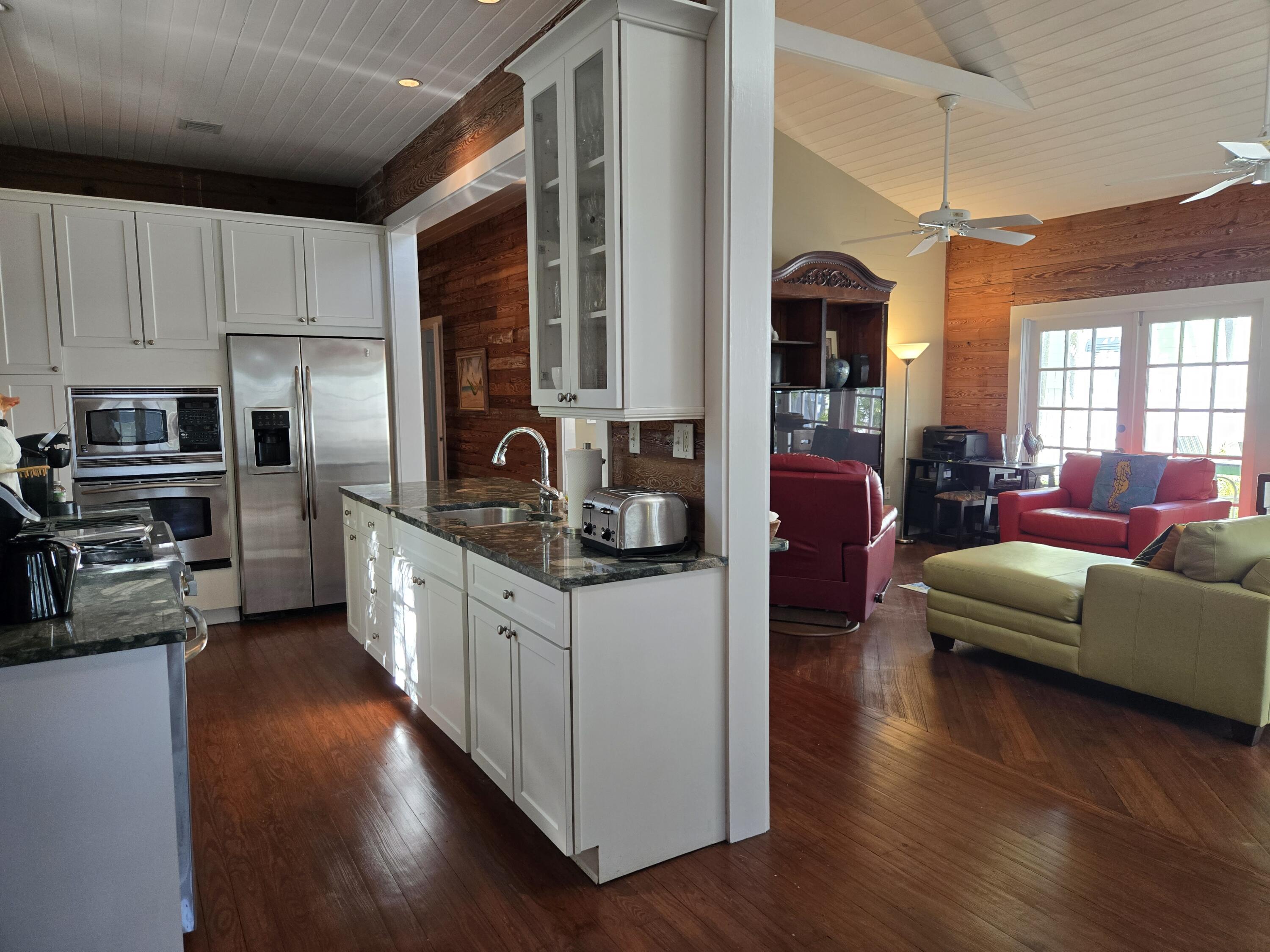 622 Louisa St Key West, FL 33040