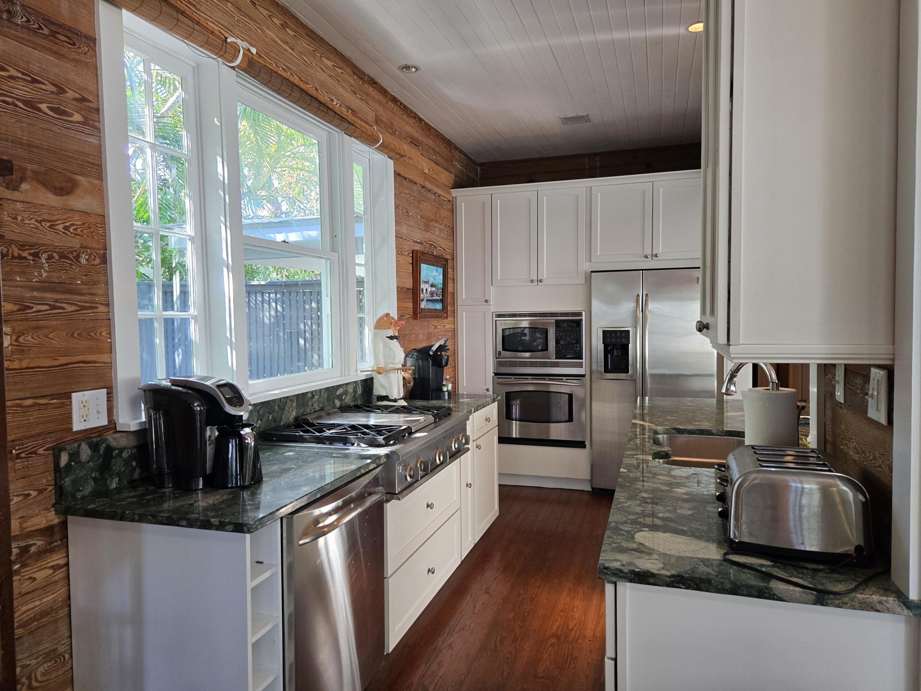 622 Louisa St Key West, FL 33040