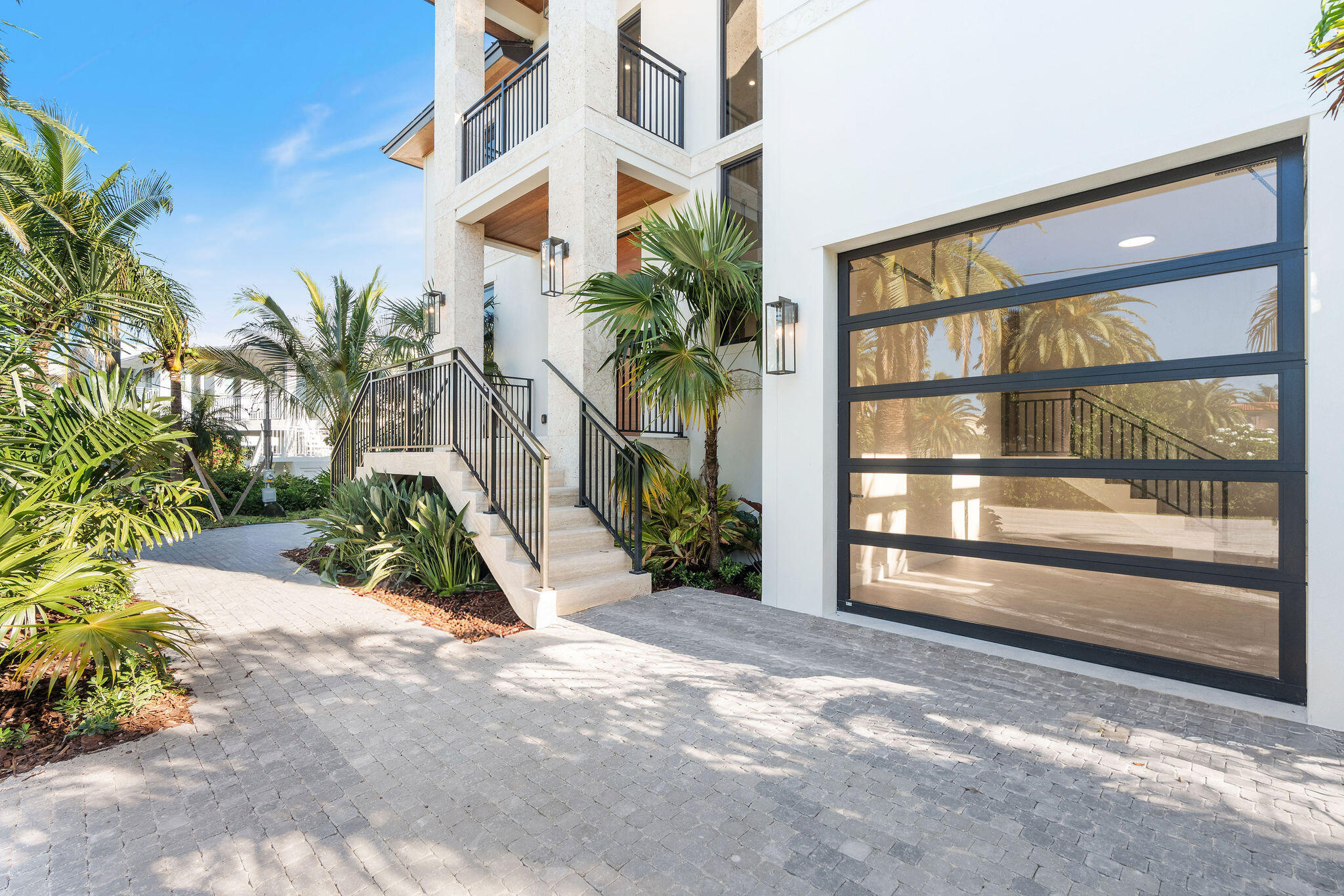 230 15Th Cir Key Colony, FL 33051