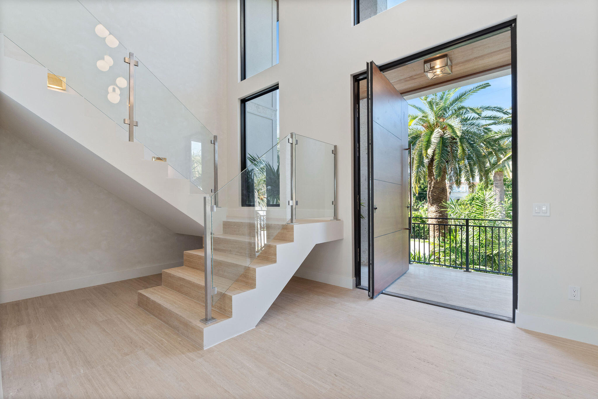 230 15Th Cir Key Colony, FL 33051