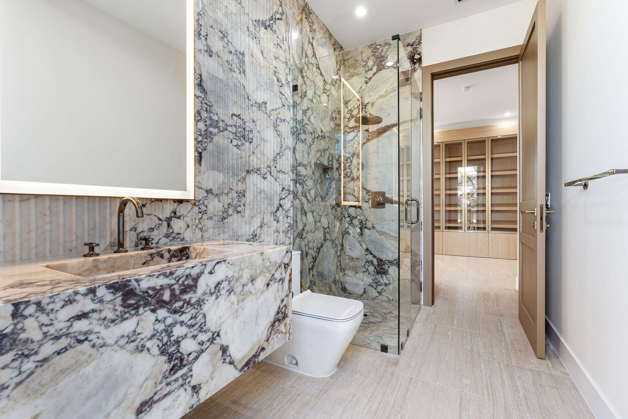 230 15Th Cir Key Colony, FL 33051