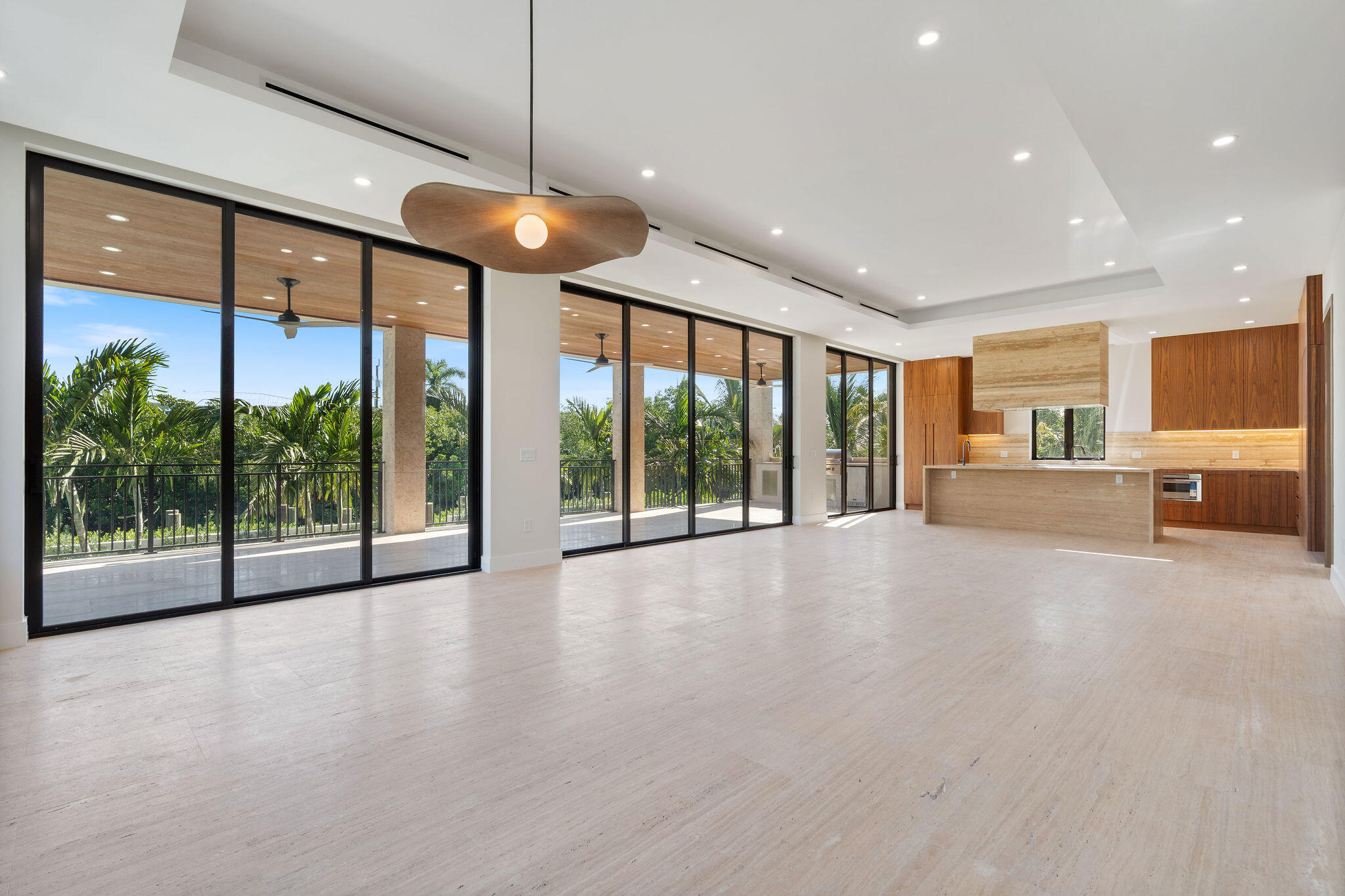 230 15Th Cir Key Colony, FL 33051