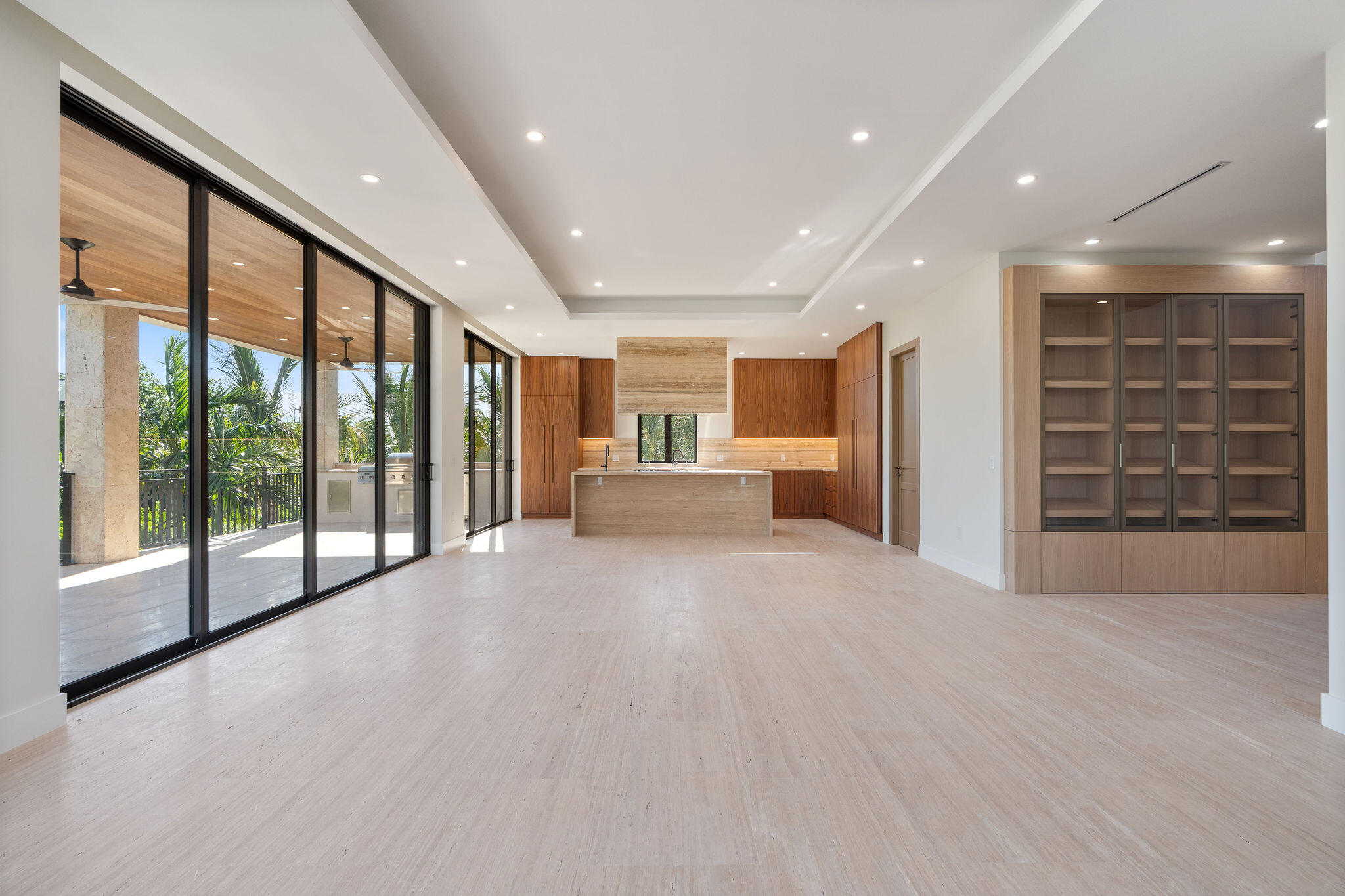 230 15Th Cir Key Colony, FL 33051