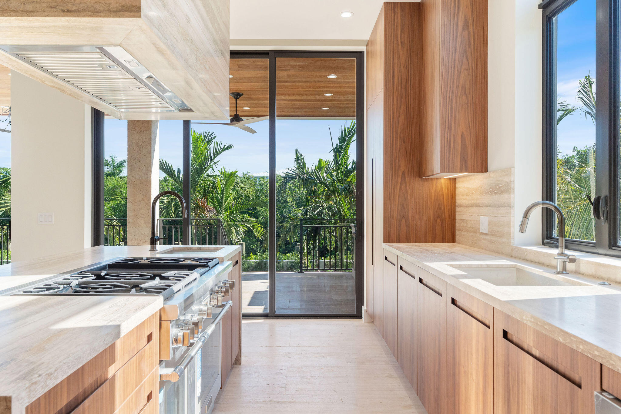 230 15Th Cir Key Colony, FL 33051