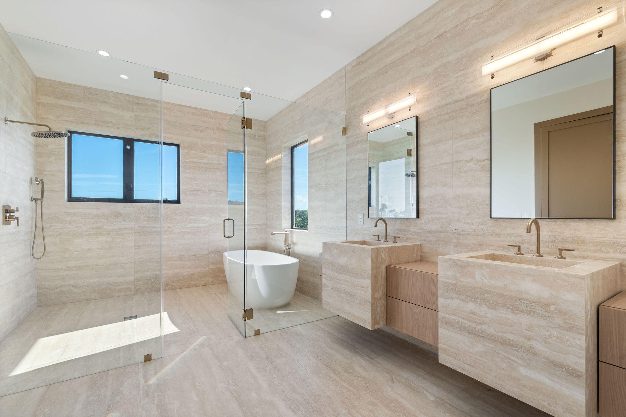 230 15Th Cir Key Colony, FL 33051