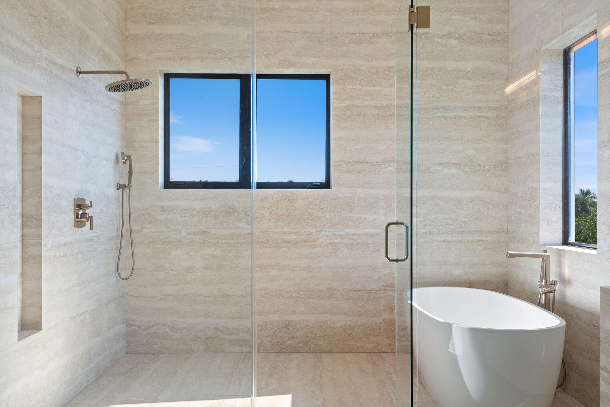 230 15Th Cir Key Colony, FL 33051